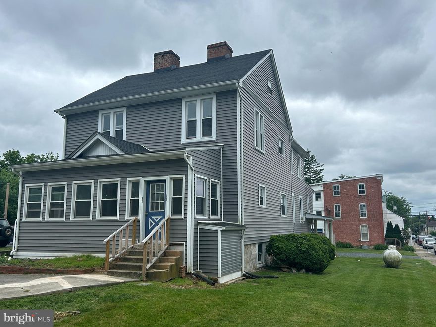 Great Investment Opportunity!  23 Well-Maintained Apartments.  Fully occupied with a waiting list.  The property is located in Historic Downtown Charles Town, WV.  4 Studio, 11 One-Bedroom, 7 Two-Bedroom, and 1 Three Bedroom.  All have 1 bath.  Must arrange appointment with listing agent to view.  This consists of three properties - 202 & 212 Samuels and 109 E. Congress Street.