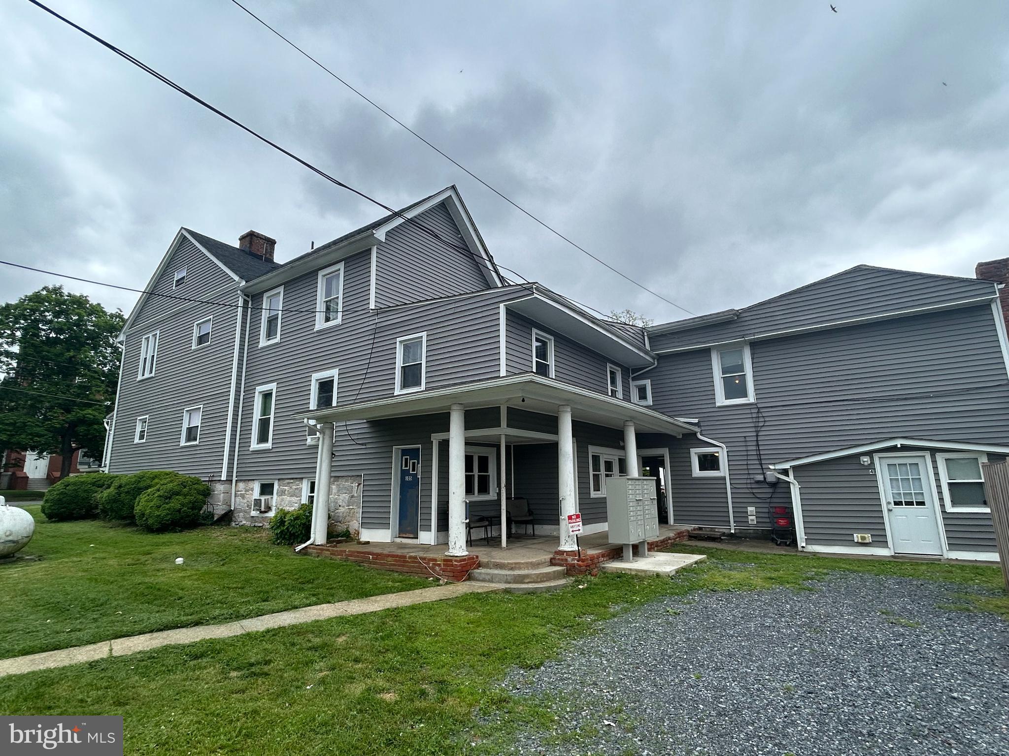 CHARLES TOWN - Commercial Sale