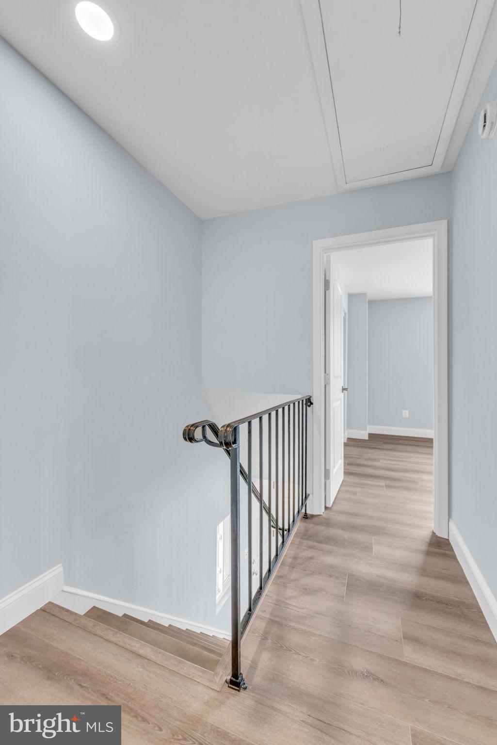 REFLECTION LAKE - Residential