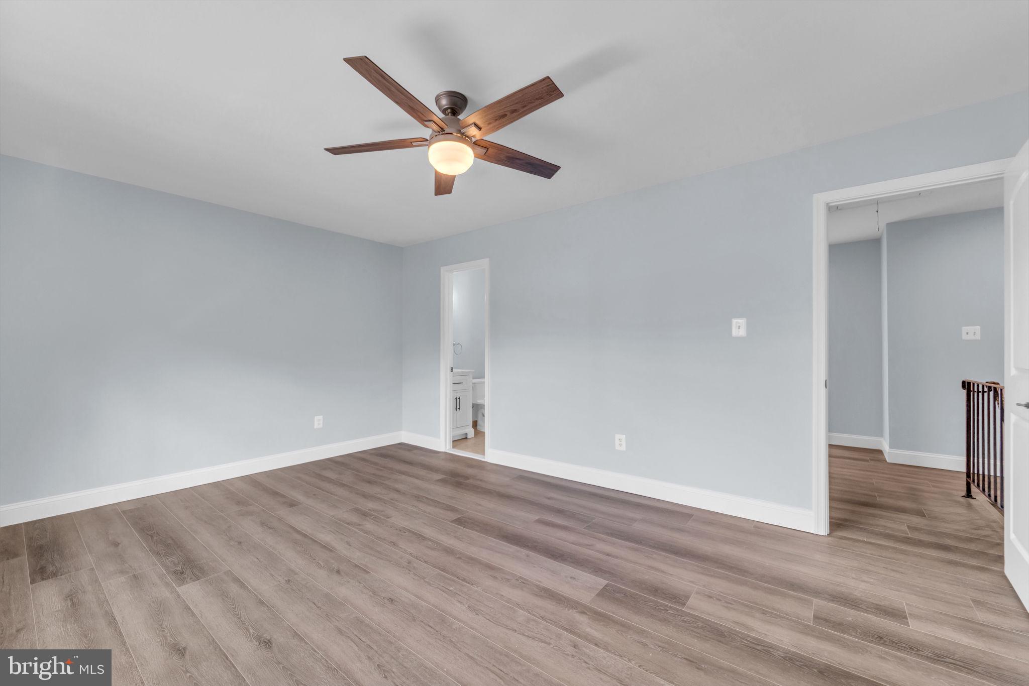 REFLECTION LAKE - Residential