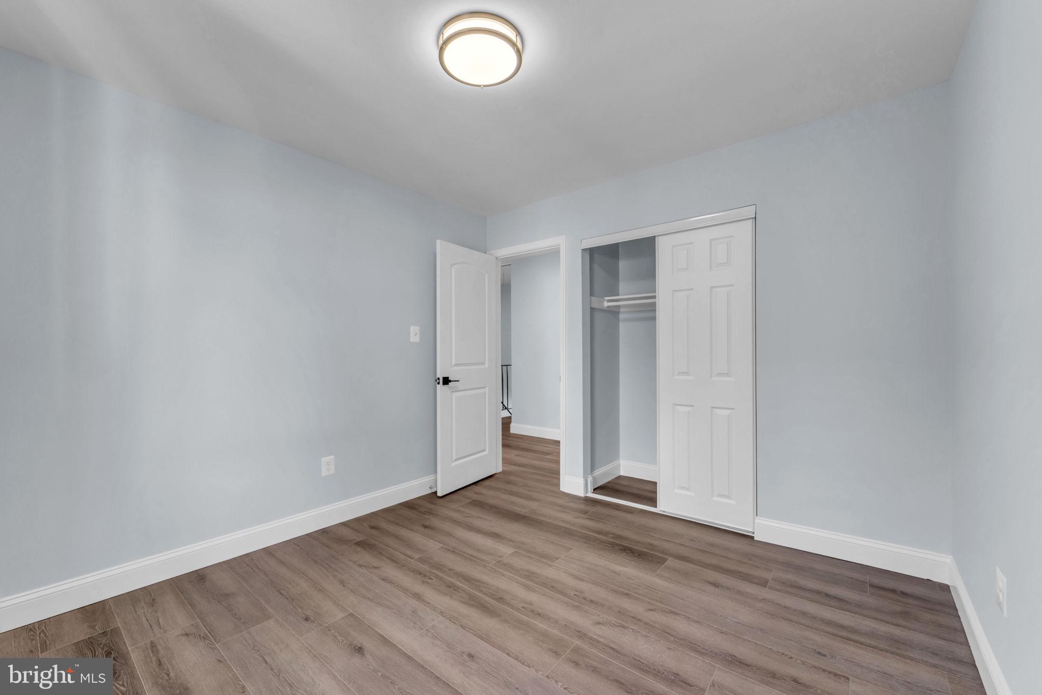 REFLECTION LAKE - Residential