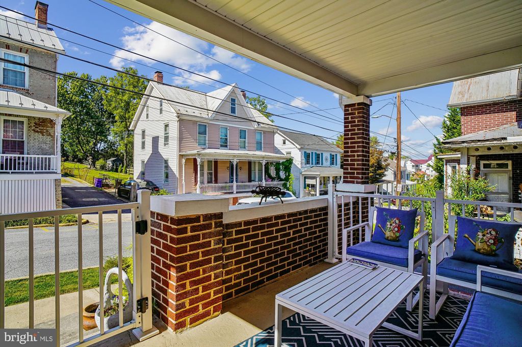 Photo of 110 S Jefferson Street, MIDDLETOWN, MD 21769 (MLS # MDFR2071578)