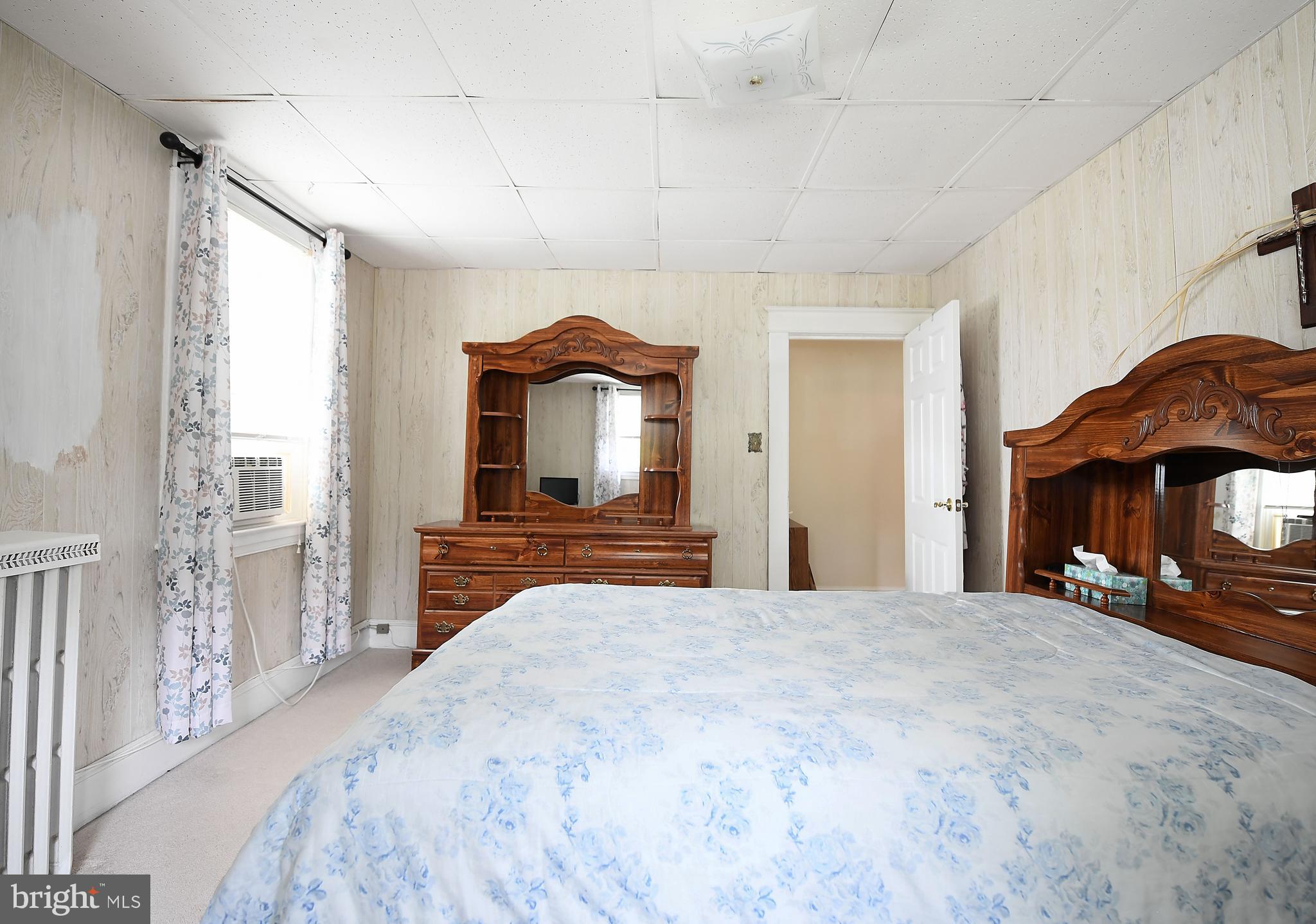 LODGE FOREST MANOR - Residential