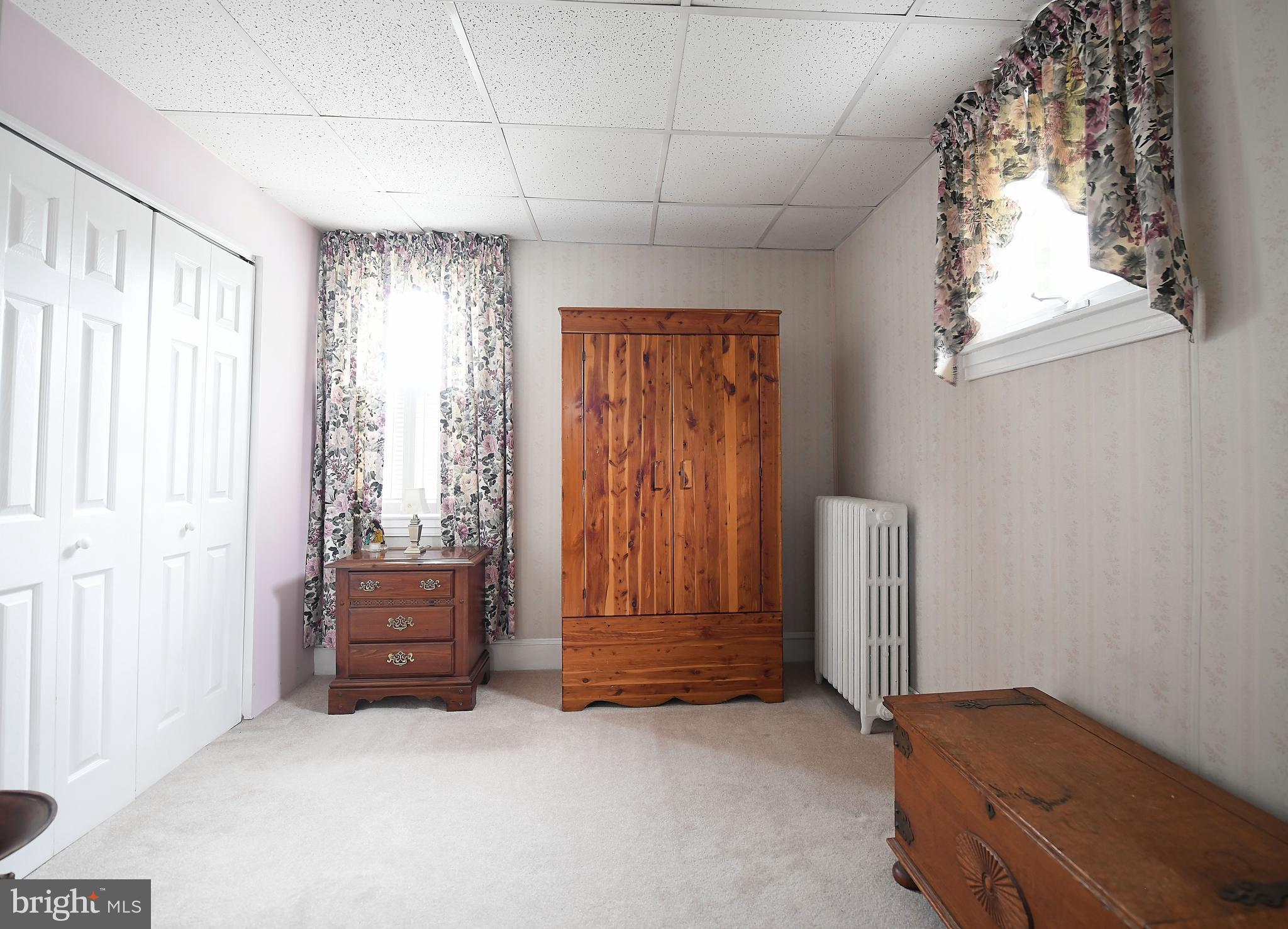 LODGE FOREST MANOR - Residential