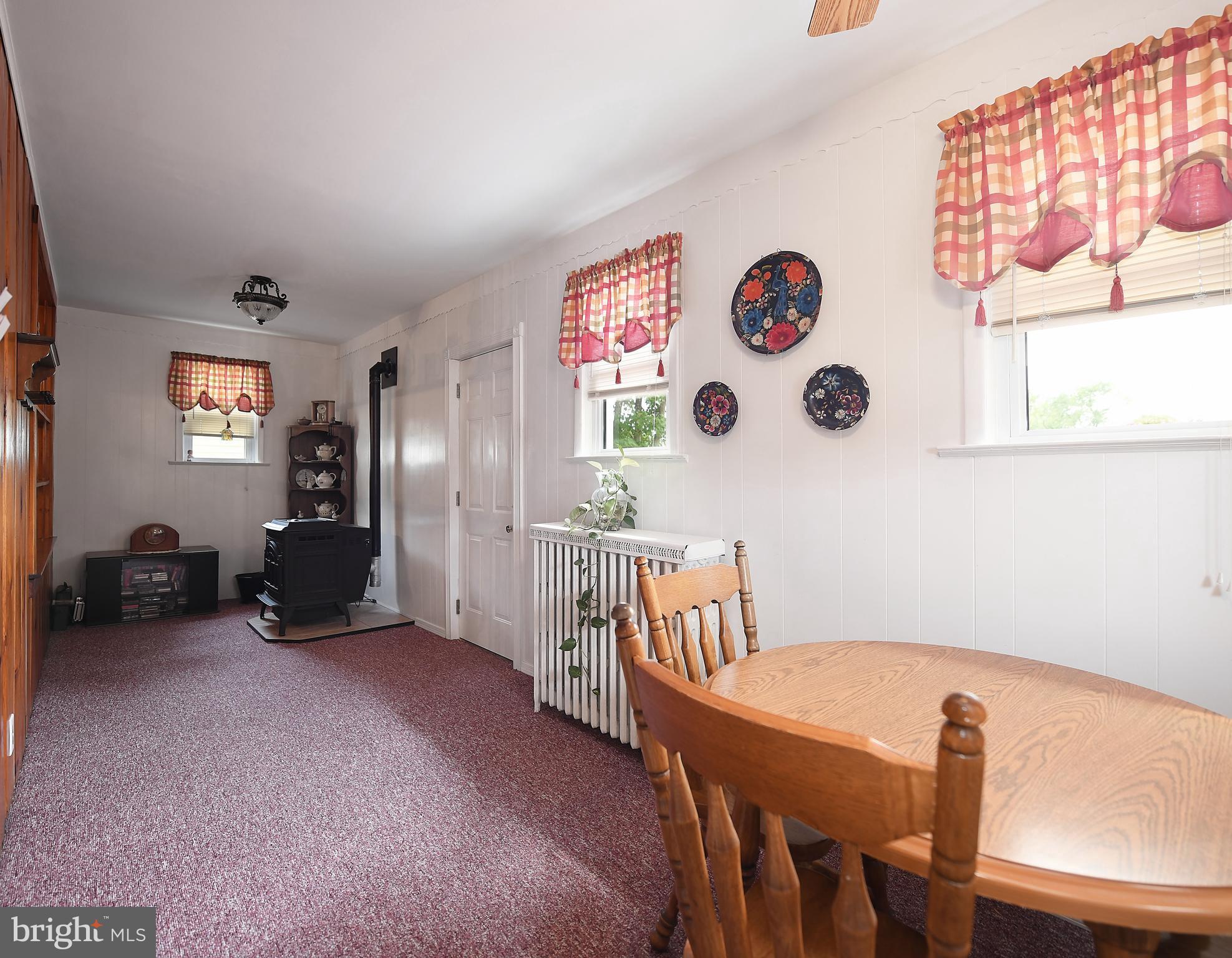 LODGE FOREST MANOR - Residential