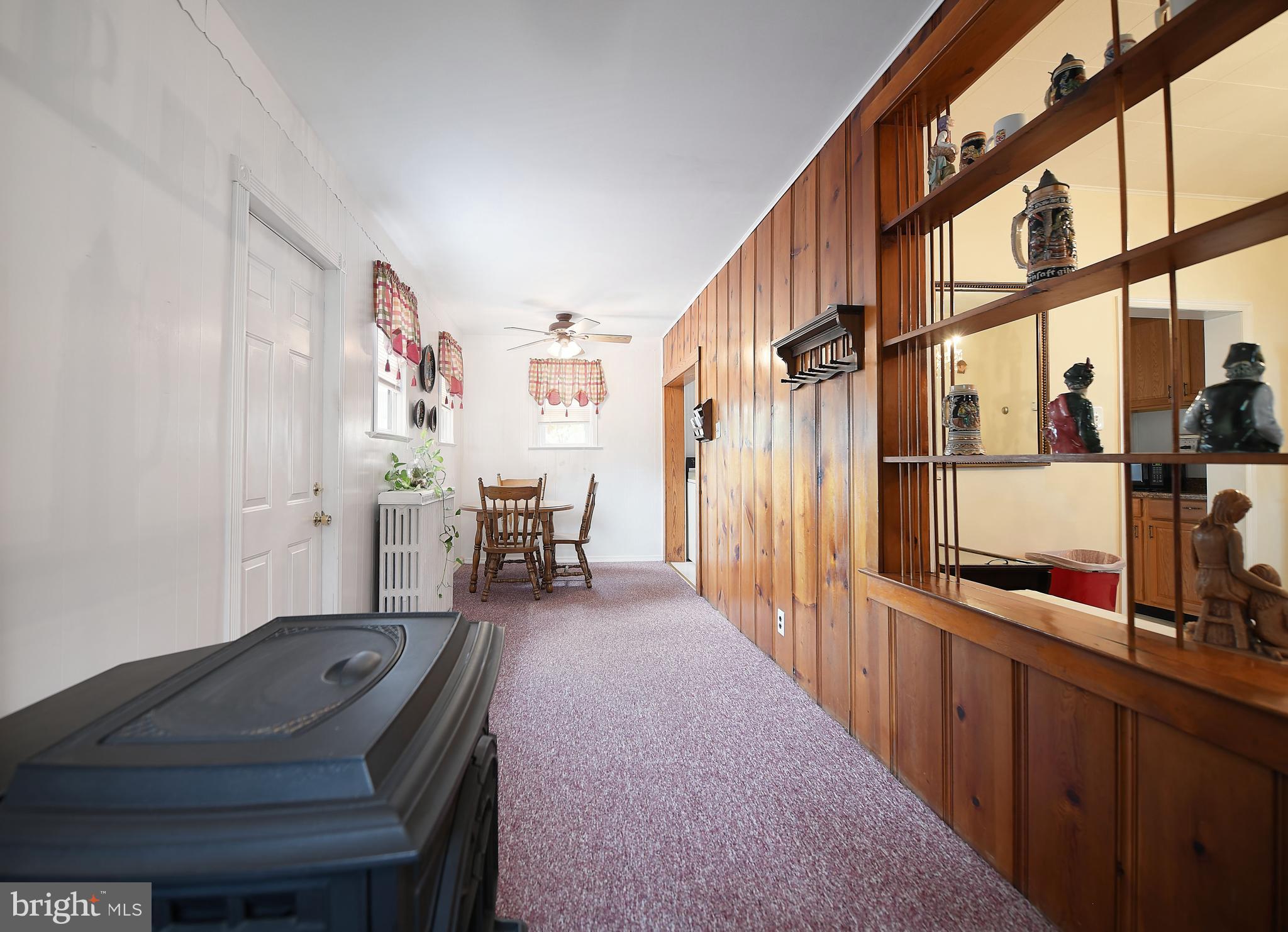 LODGE FOREST MANOR - Residential