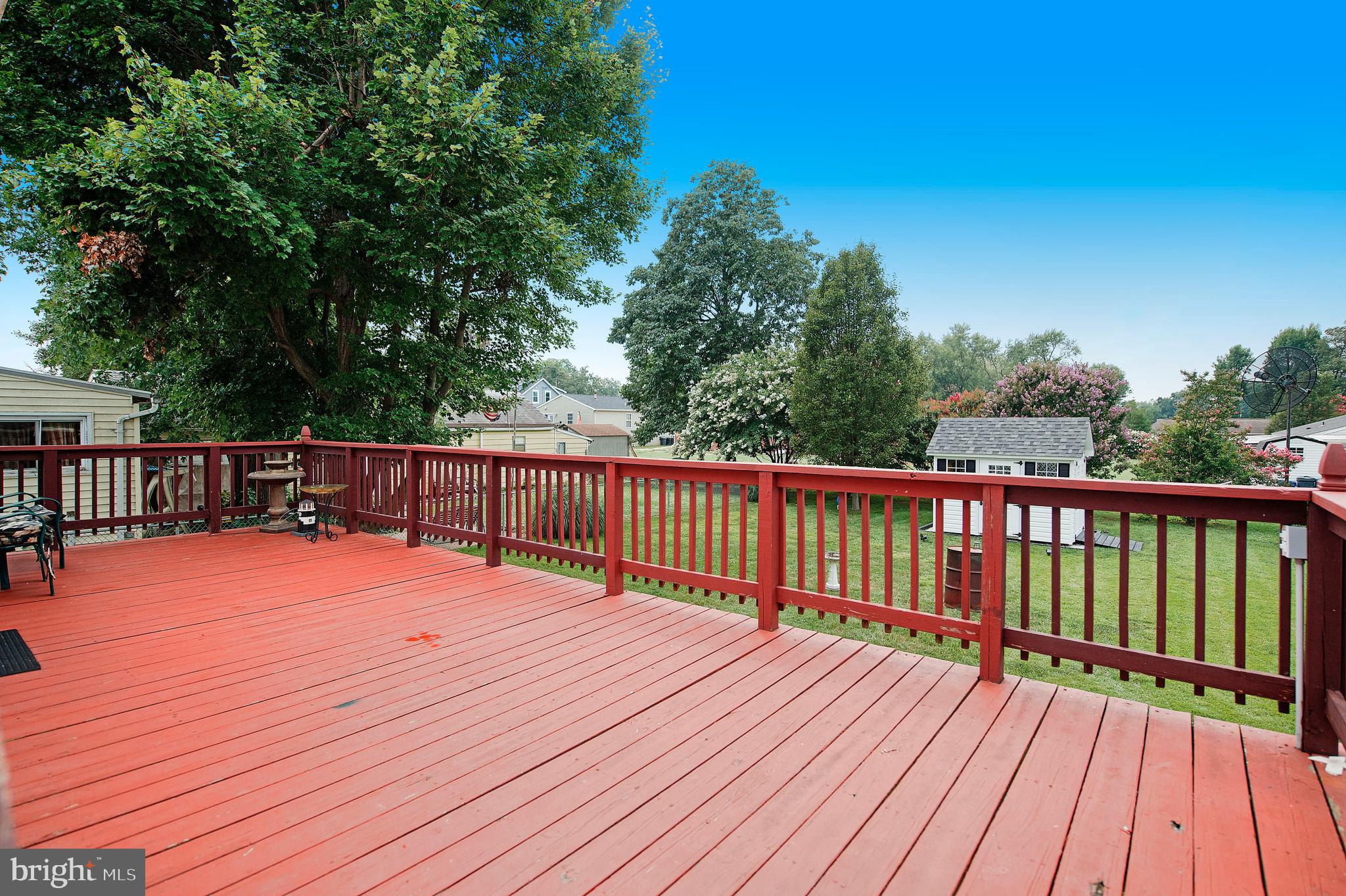 LODGE FOREST MANOR - Residential