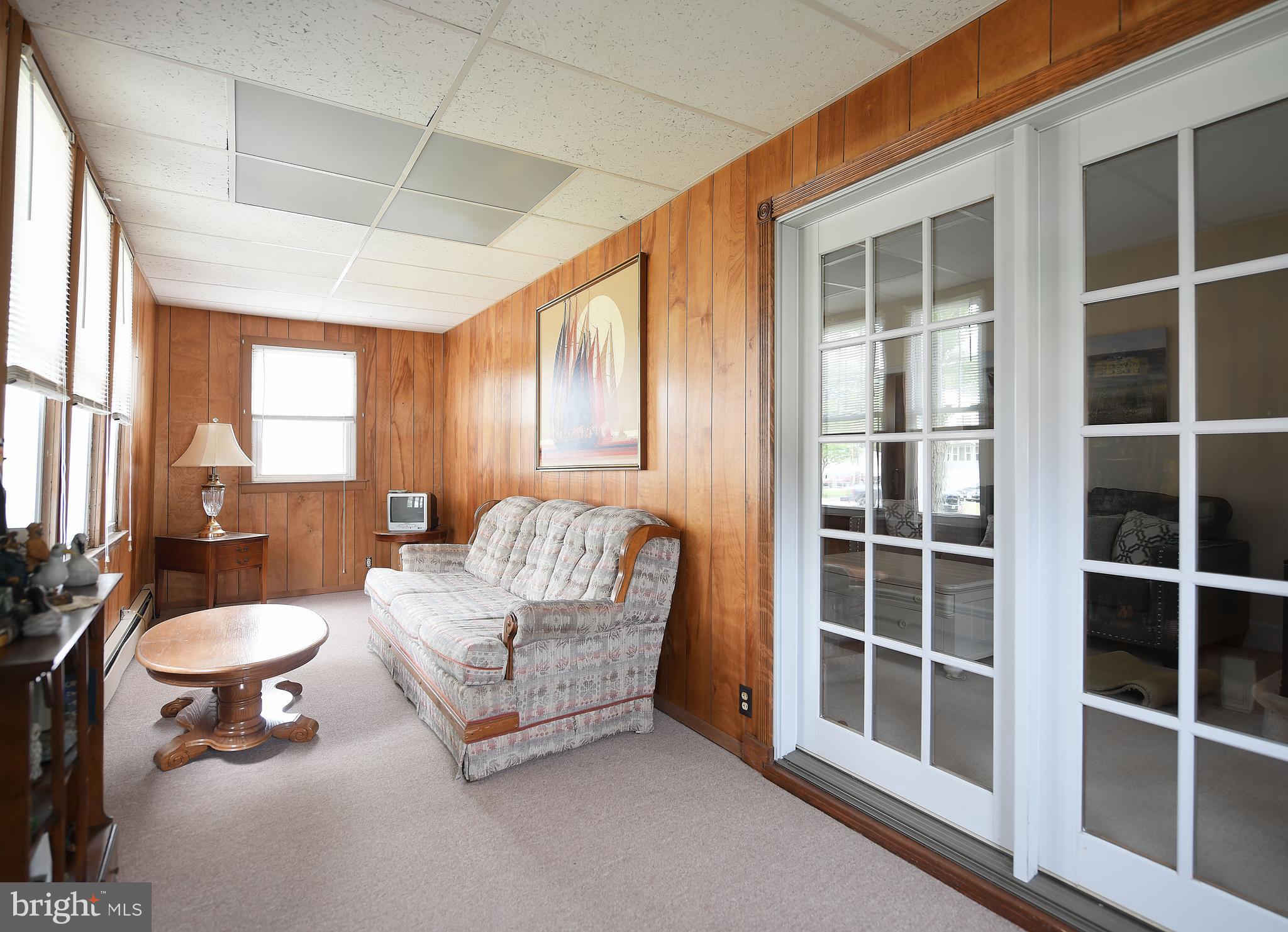 LODGE FOREST MANOR - Residential