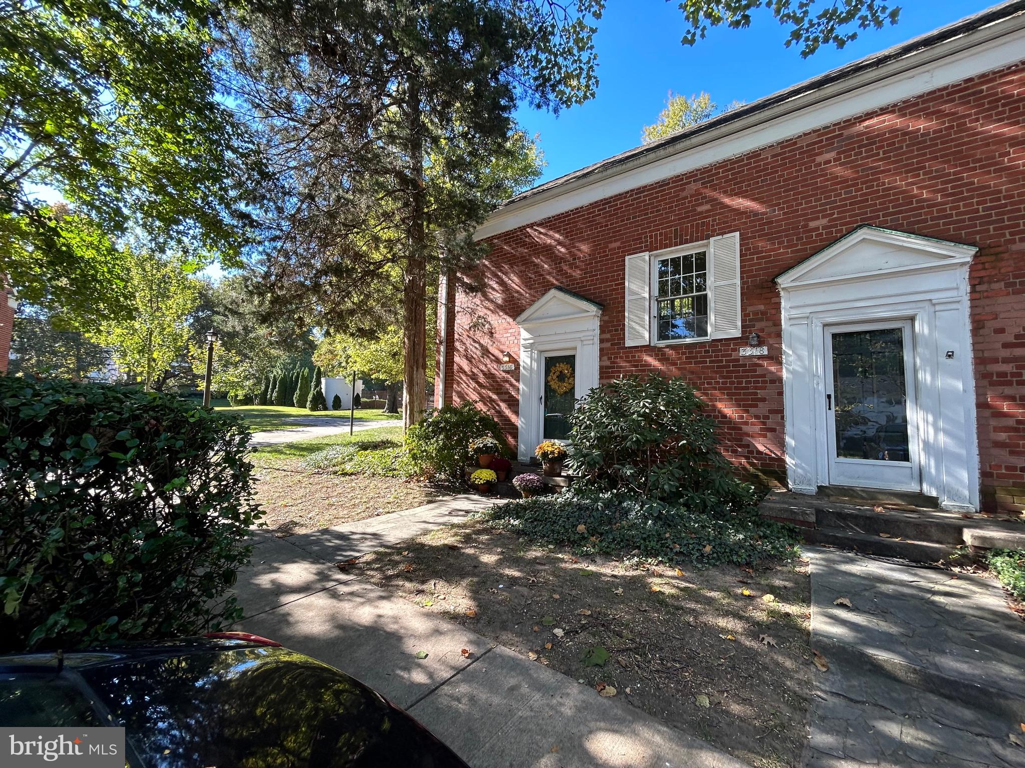 PARK  FAIRFAX - Residential Lease