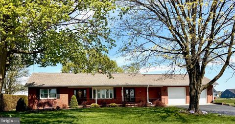 4243 HAMMONDS MILL ROAD HEDGESVILLE WV 25427