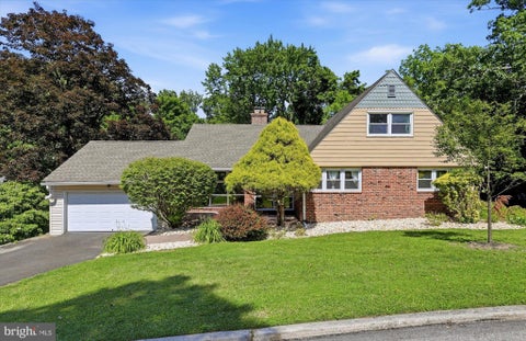 Photo of 417 Meadowbrook Lane, GLENSIDE, PA 19038 (MLS # PAMC2182782)