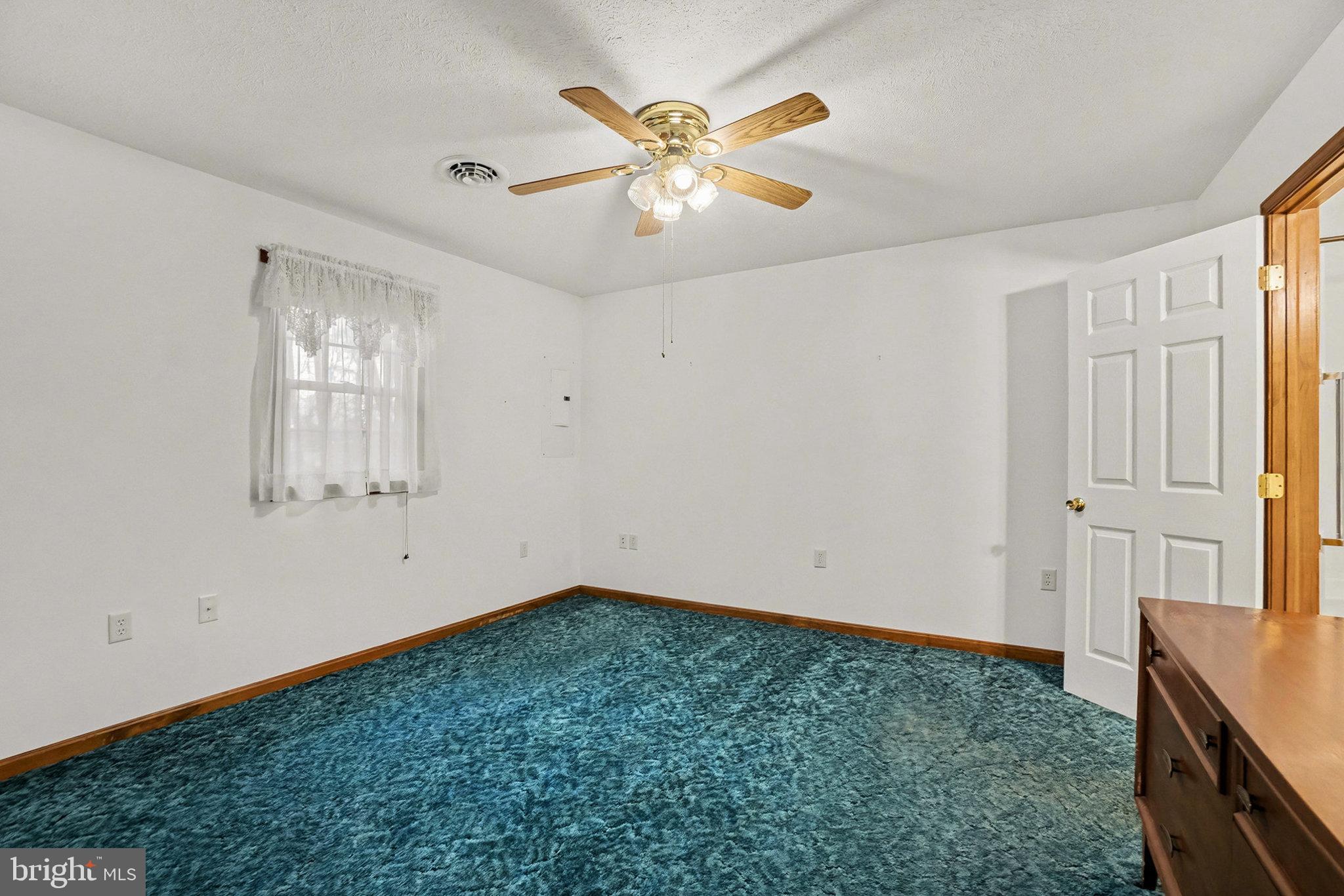 SHIPPENSBURG - Residential