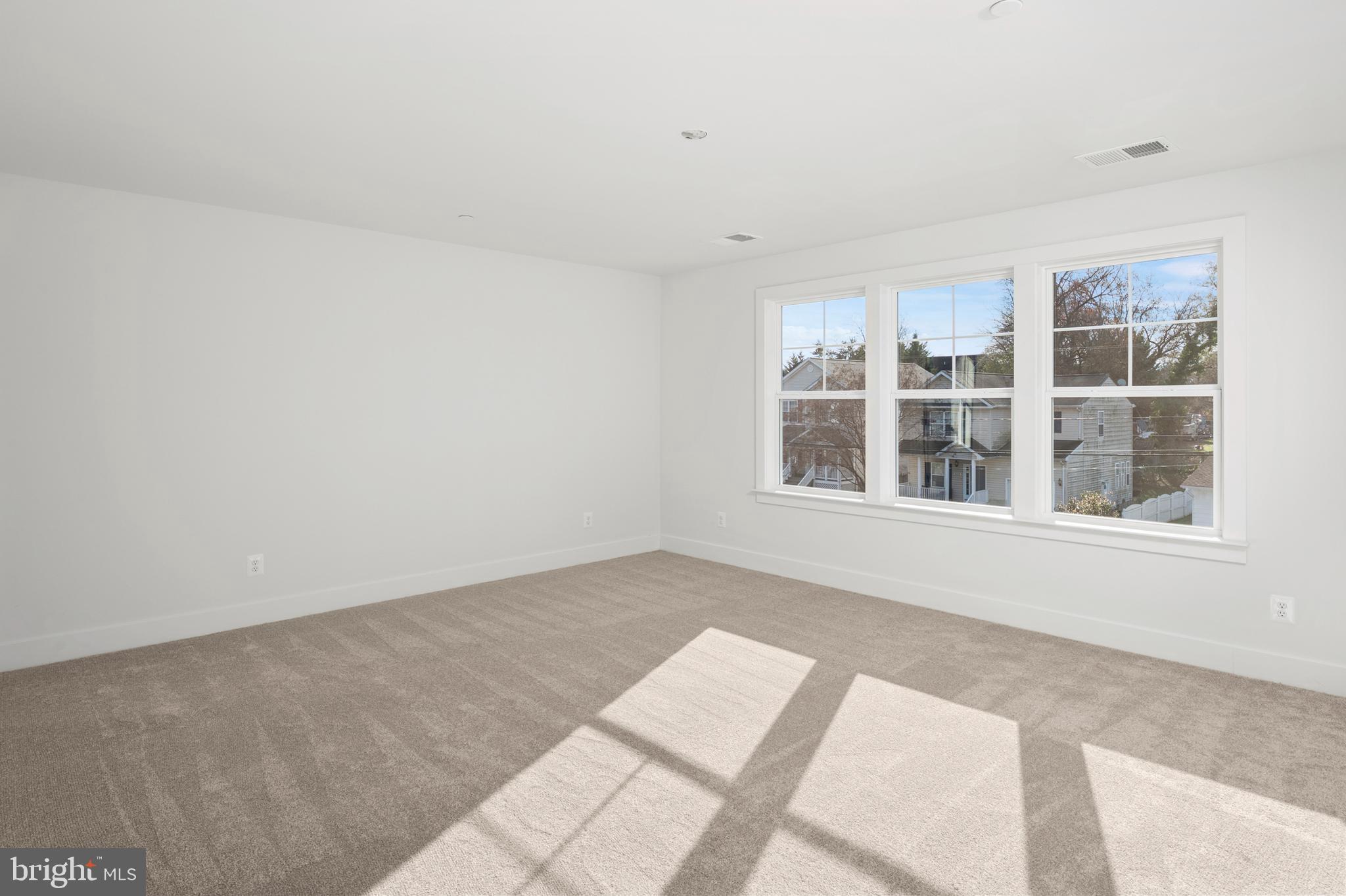 SELBY ON THE BAY - Residential