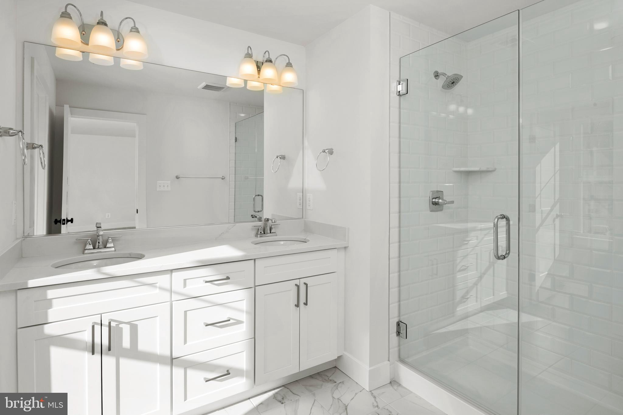 SELBY ON THE BAY - Residential