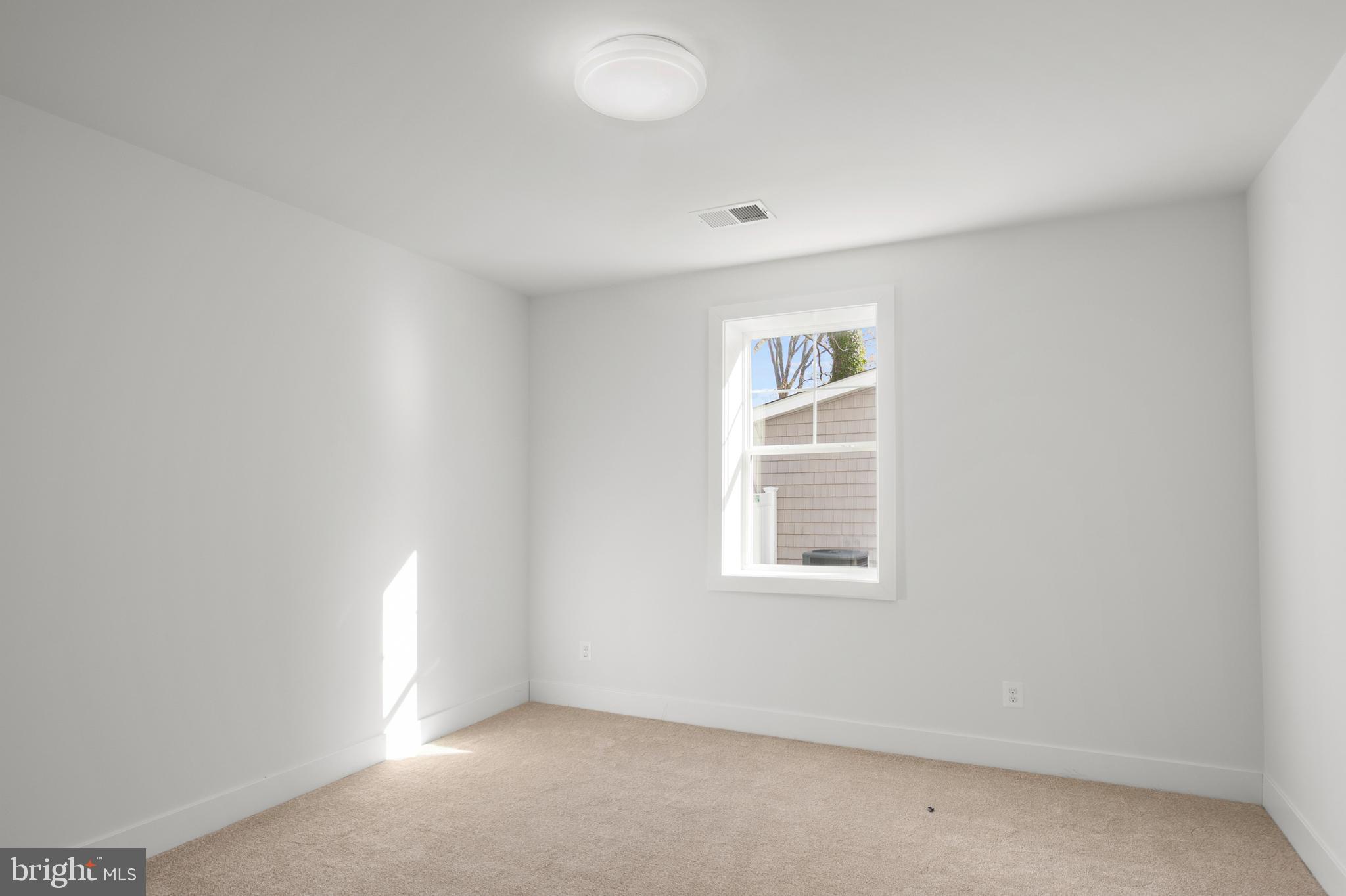 SELBY ON THE BAY - Residential