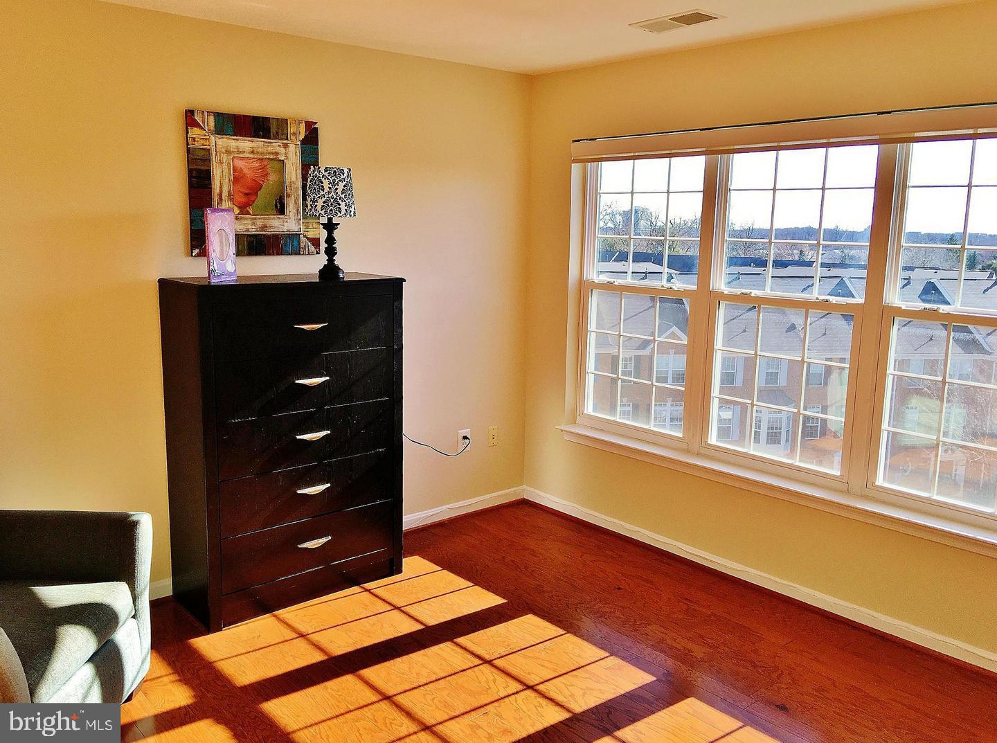 WESTBRIAR - Residential