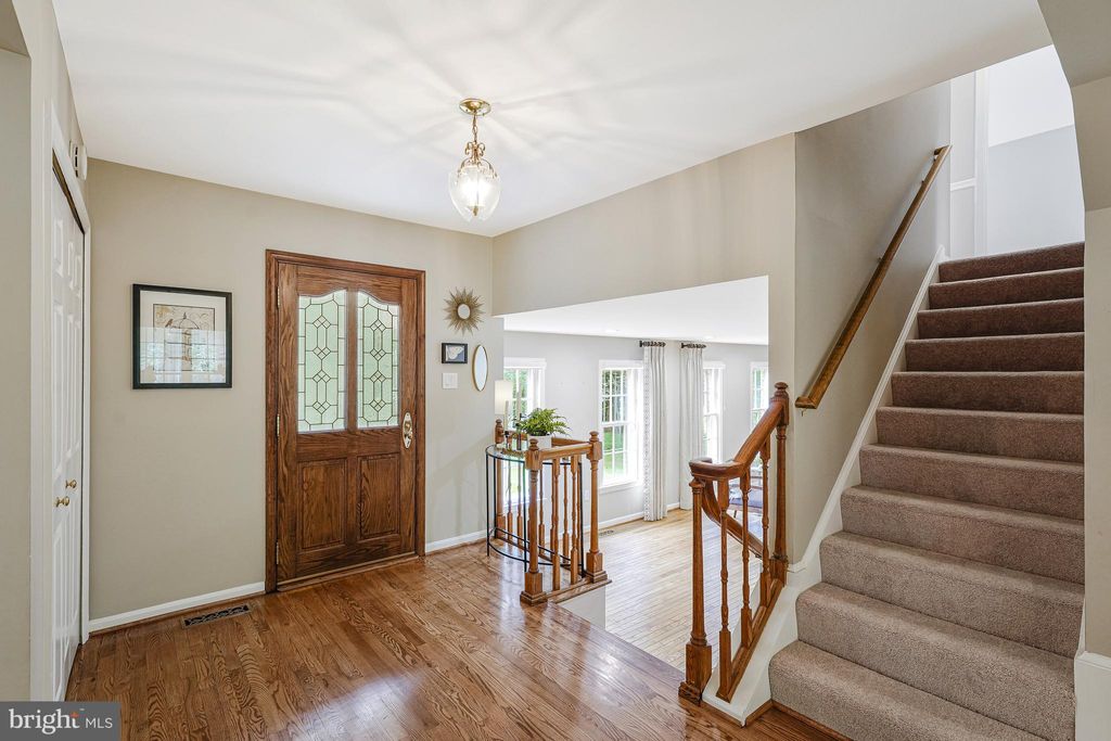 Photo of 5308 Hexagon Place, FAIRFAX, VA 22030 (MLS # VAFX2274348)