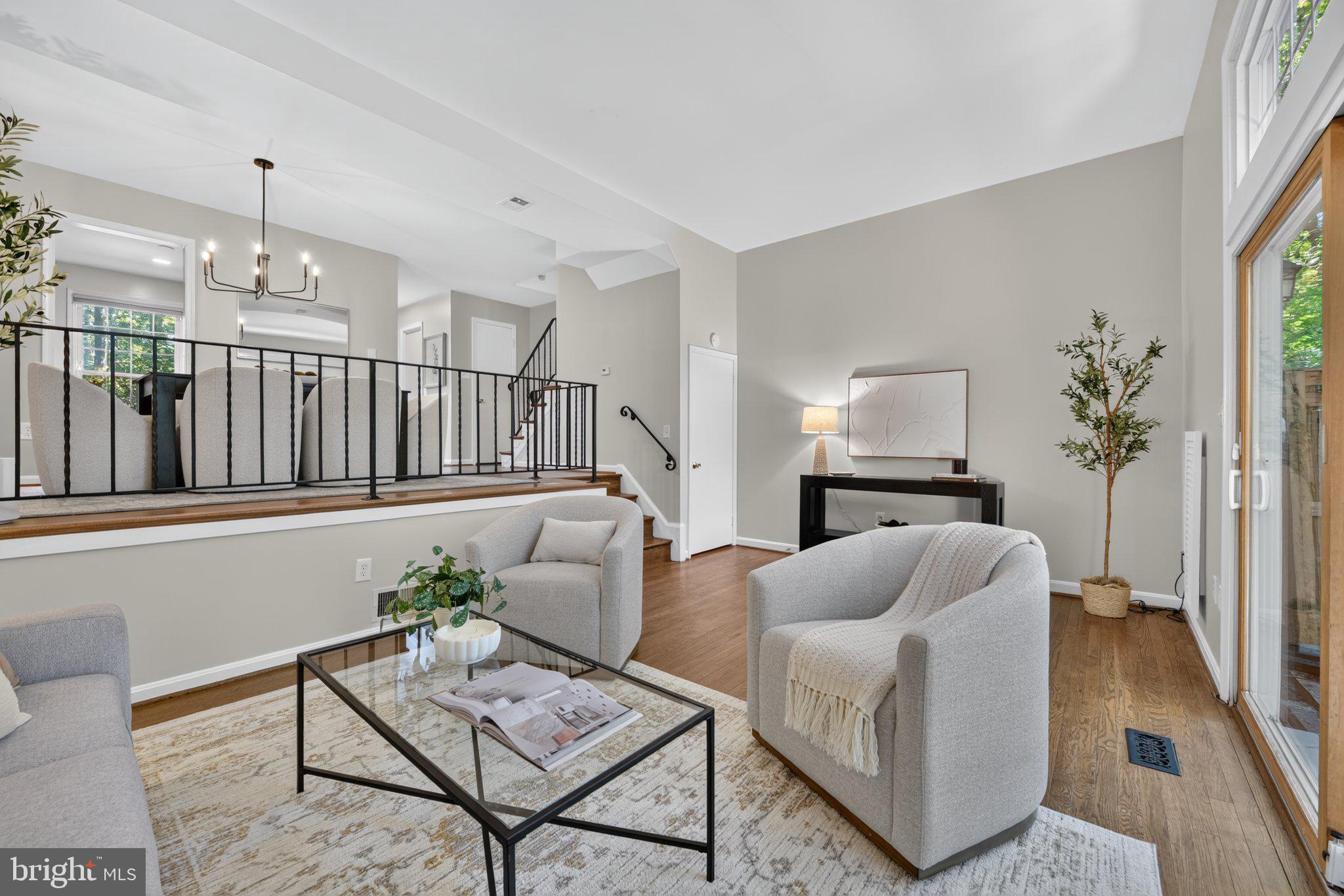 1512 CHATHAM COLONY COURT