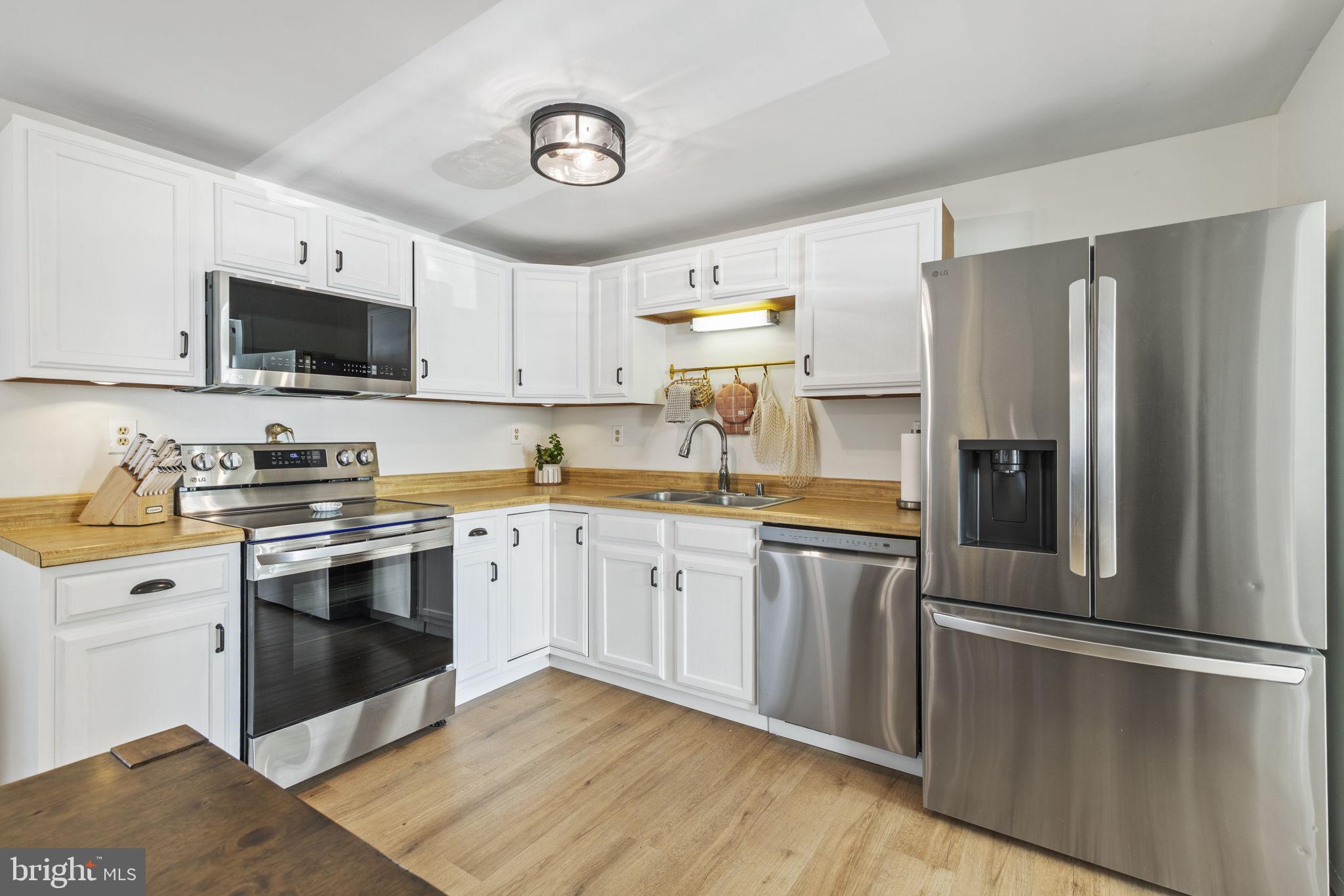 SATYR WOODS - Residential