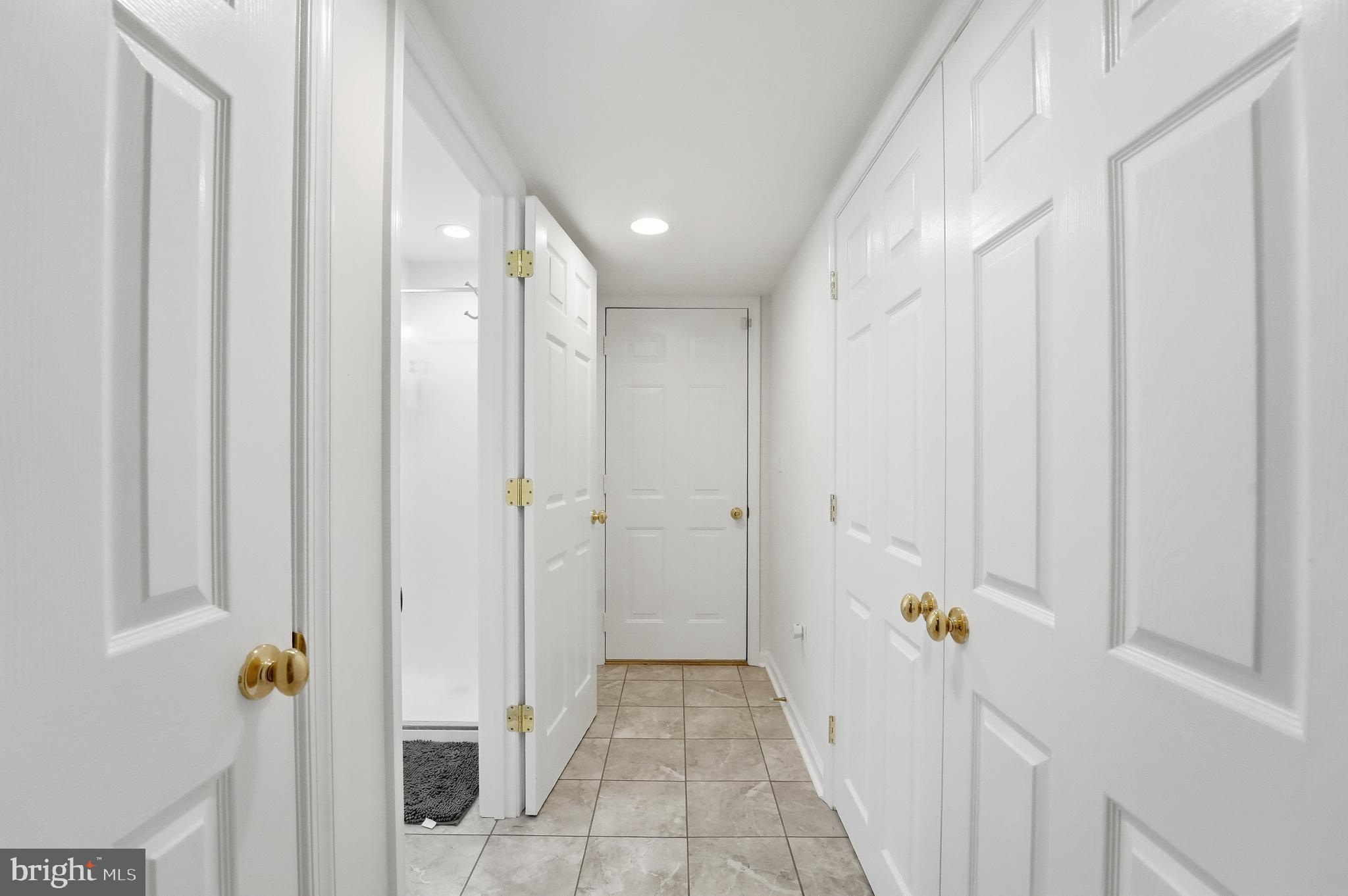 IVYGLEN - Residential