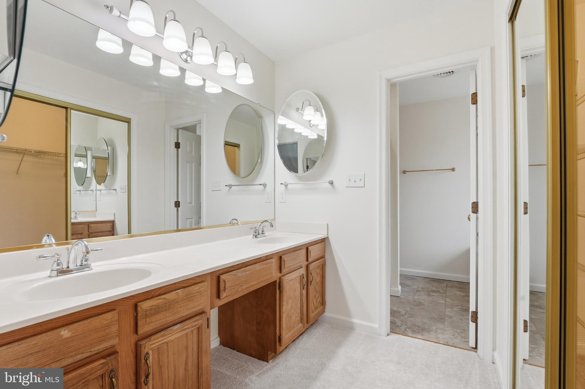 IVYGLEN - Residential