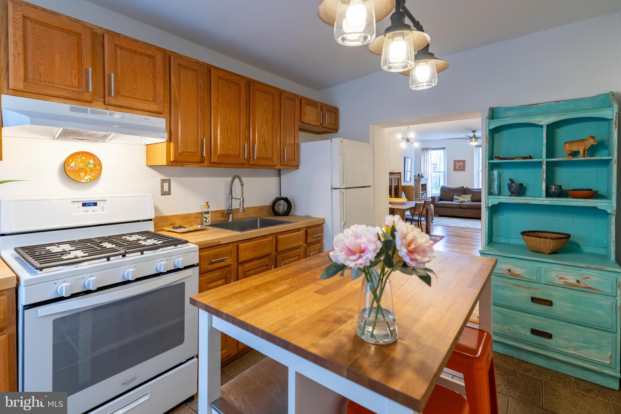 POINT BREEZE - Residential