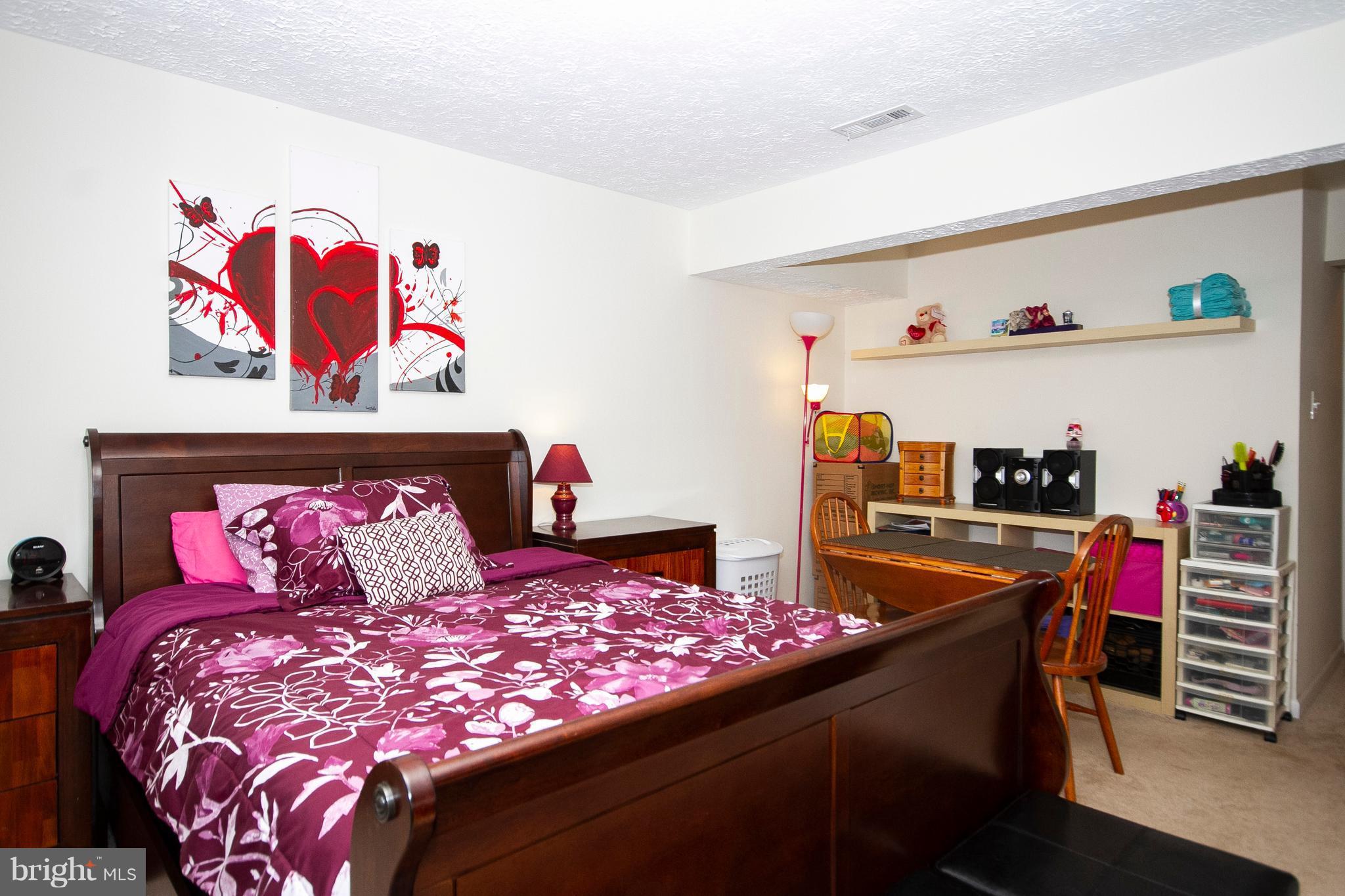 FEATHERHILL - Residential