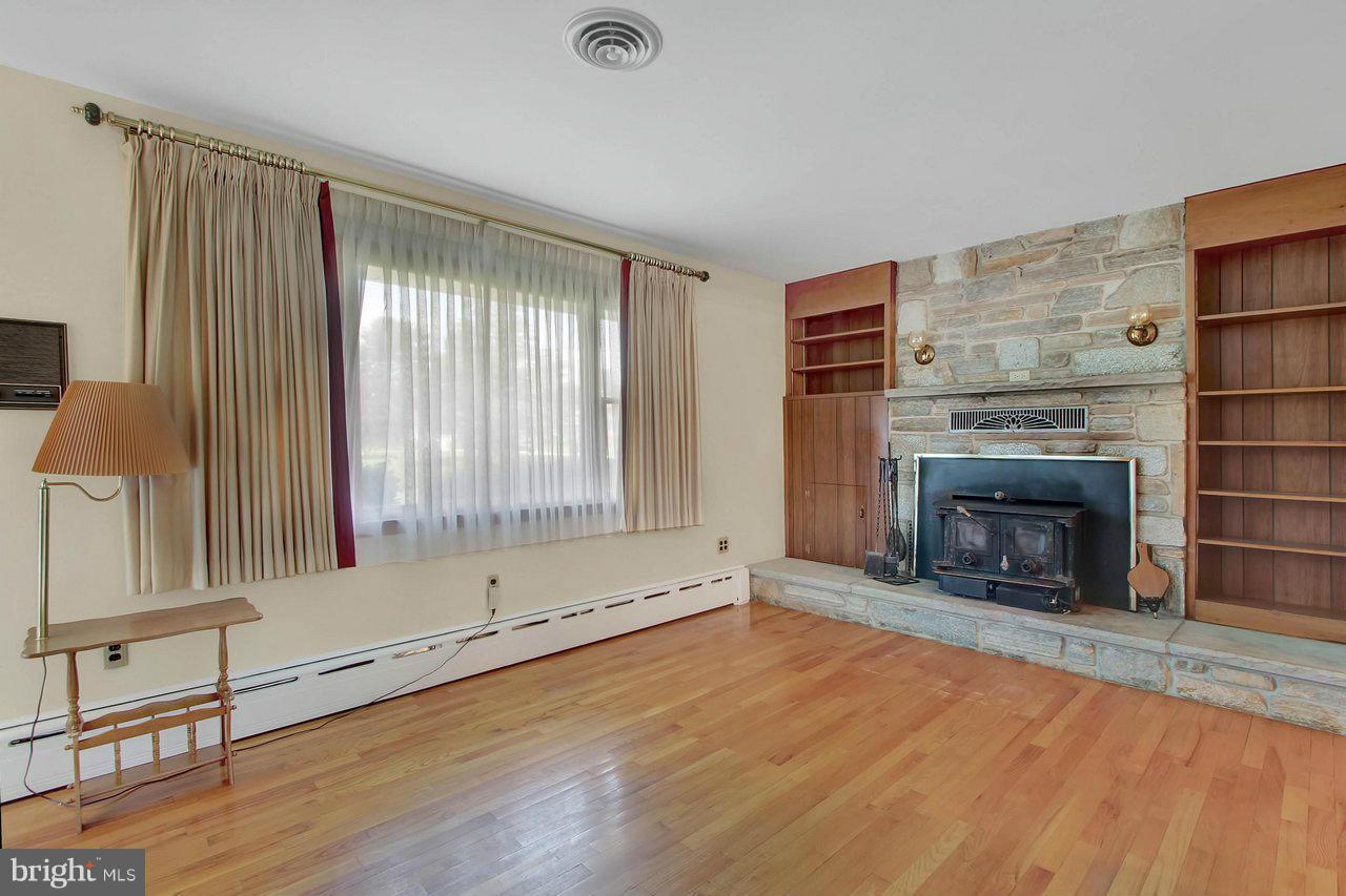 HUNT RIDGE - Residential