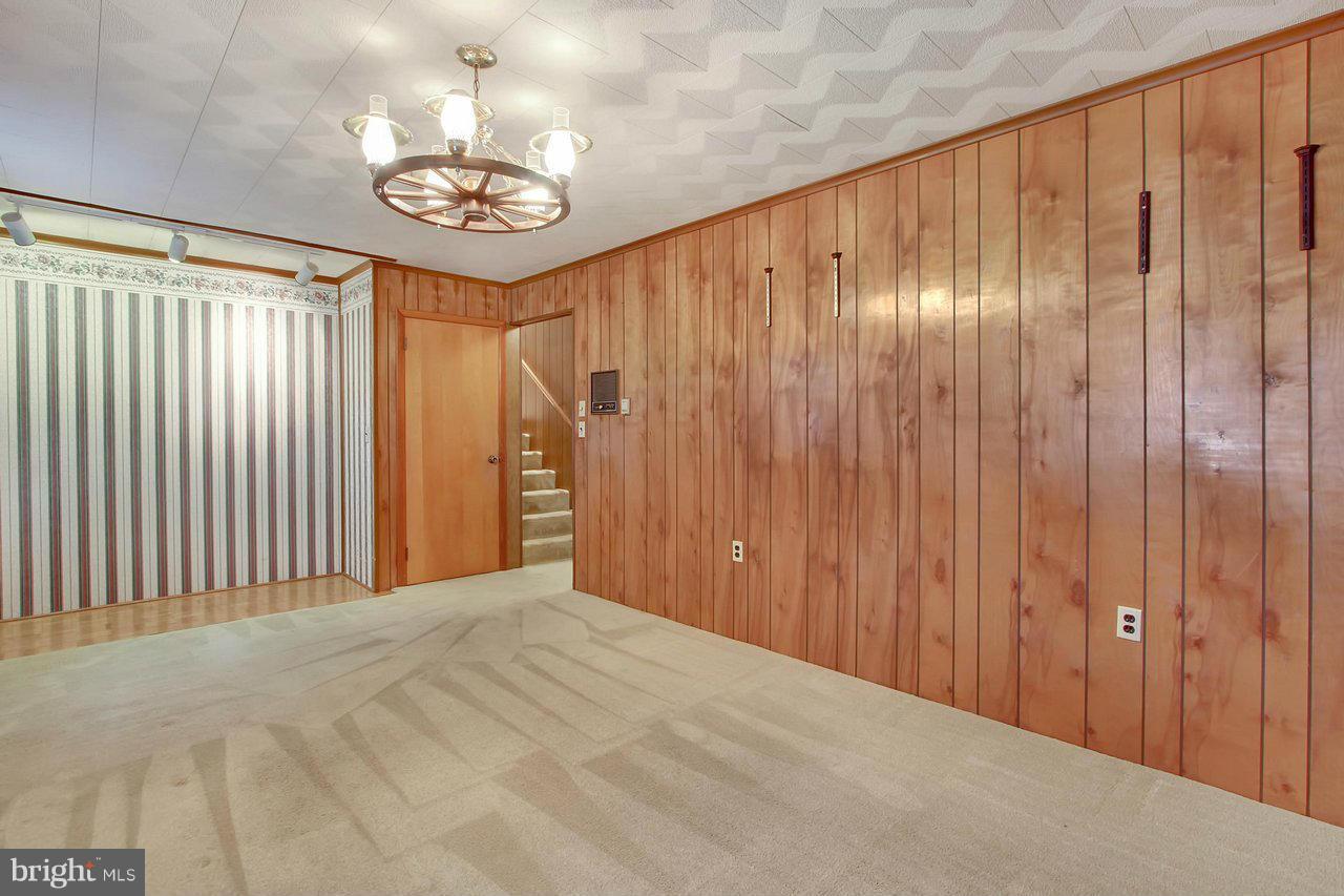 HUNT RIDGE - Residential