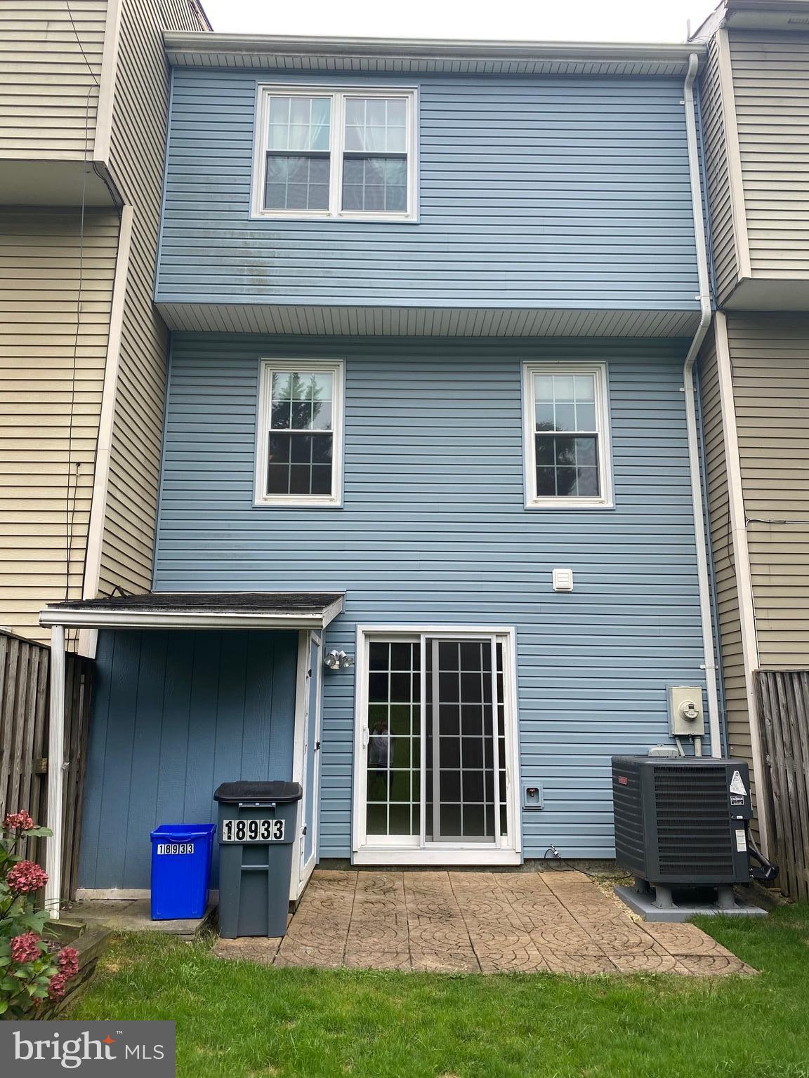 GUNNERS LAKE VILLAGE - Residential