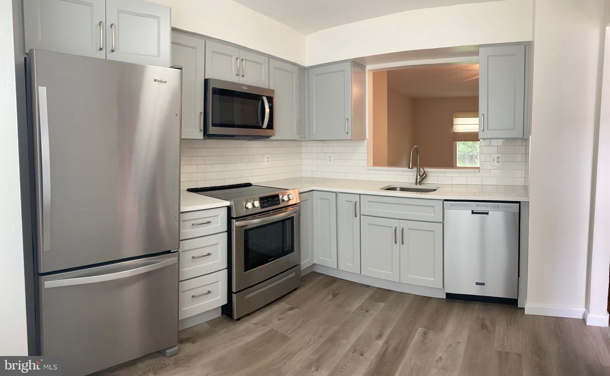 GUNNERS LAKE VILLAGE - Residential