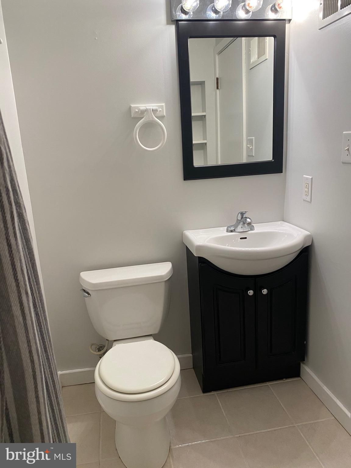 GUNNERS LAKE VILLAGE - Residential