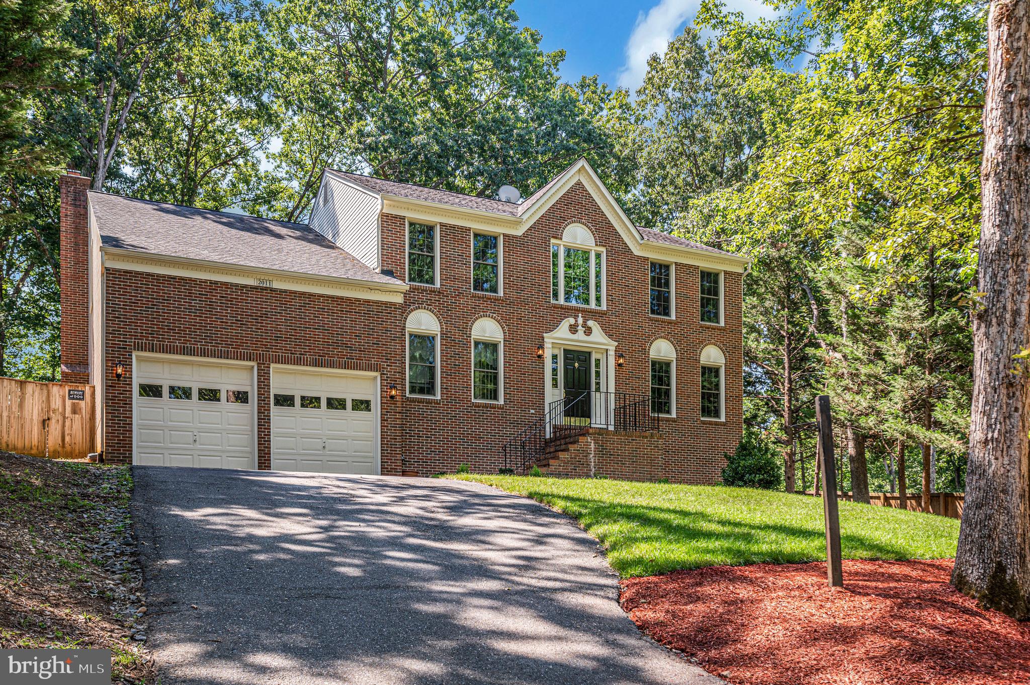 2011 VICTORIA DRIVE