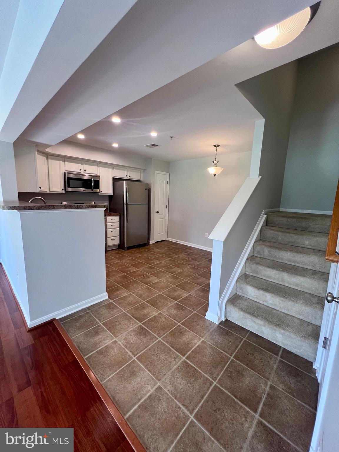 RESERVOIR RIDGE - Residential Lease