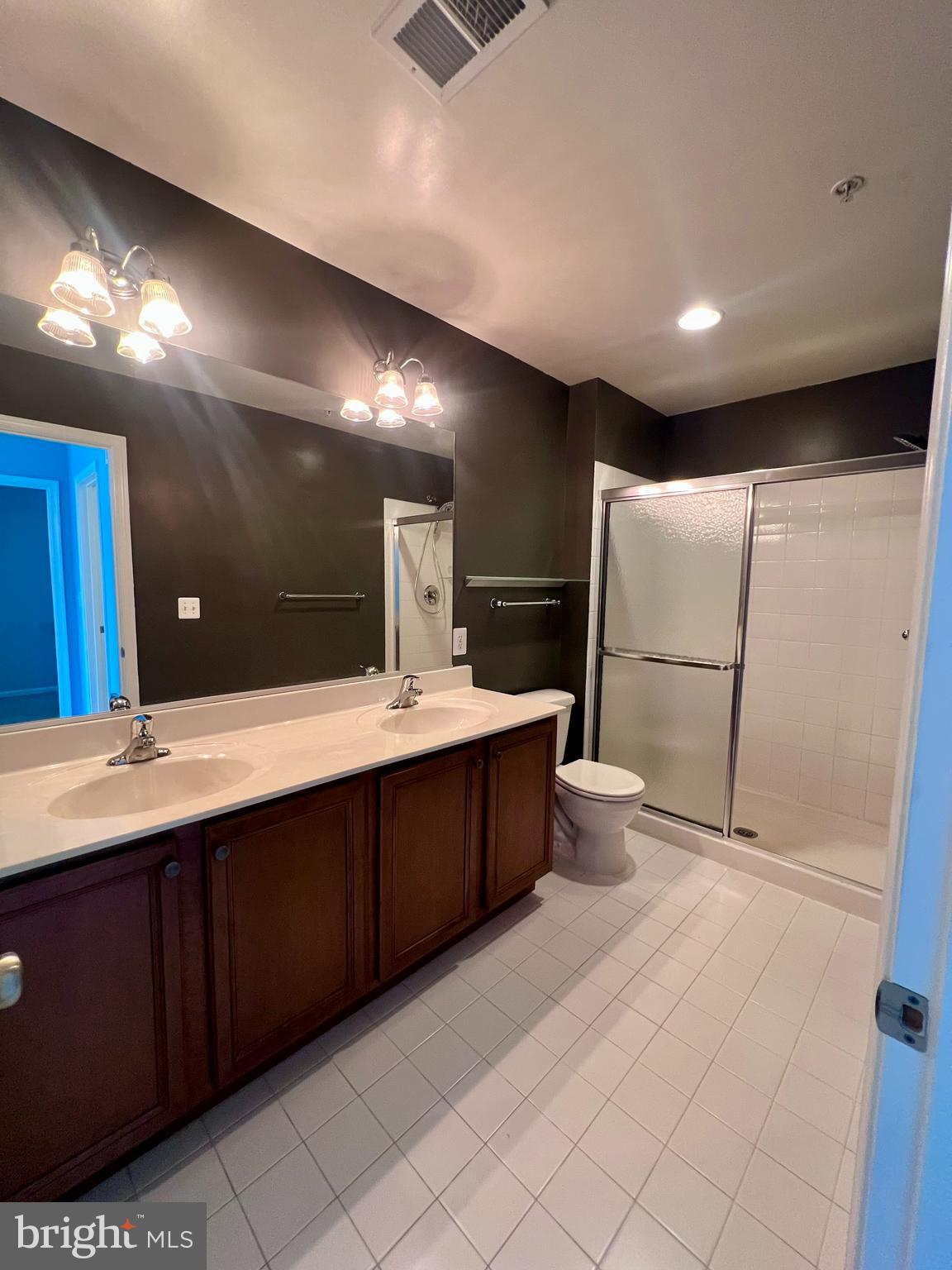 RESERVOIR RIDGE - Residential Lease