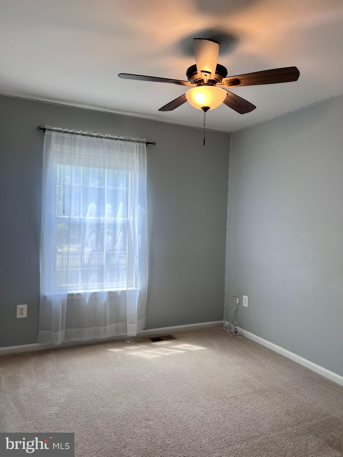 RESERVOIR RIDGE - Residential Lease