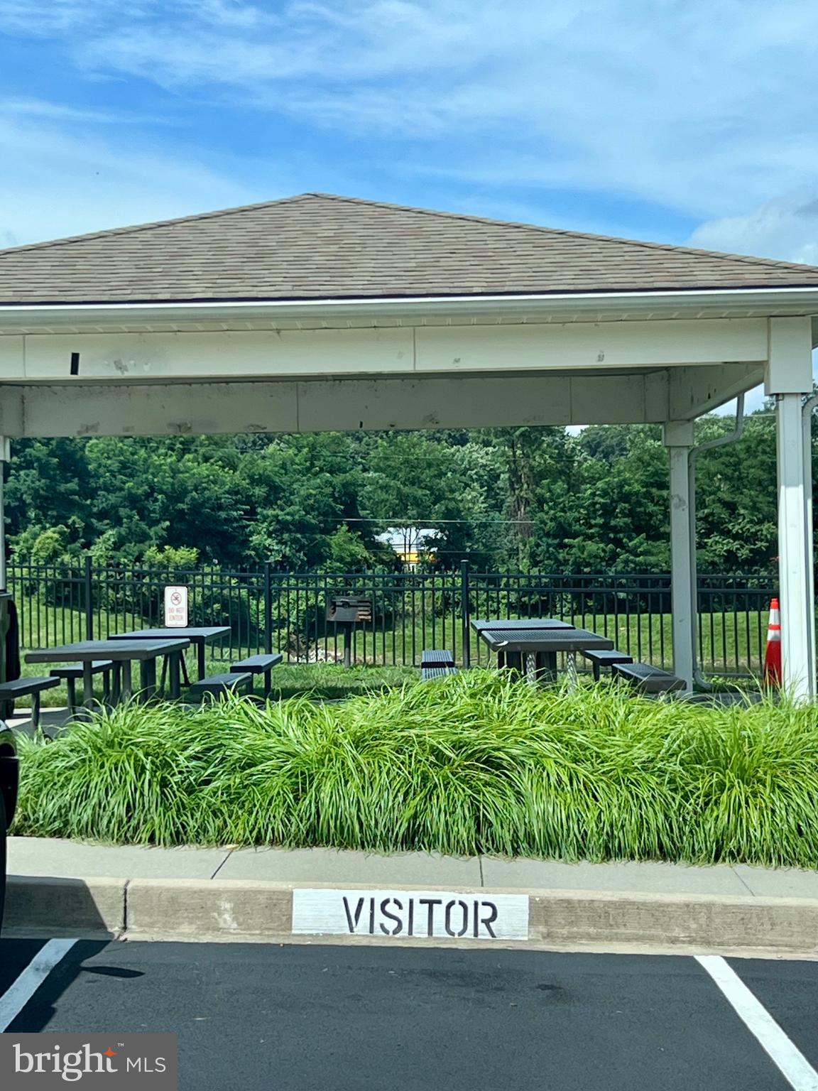 RESERVOIR RIDGE - Residential Lease