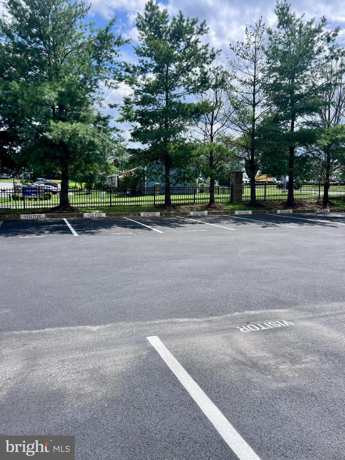 RESERVOIR RIDGE - Residential Lease