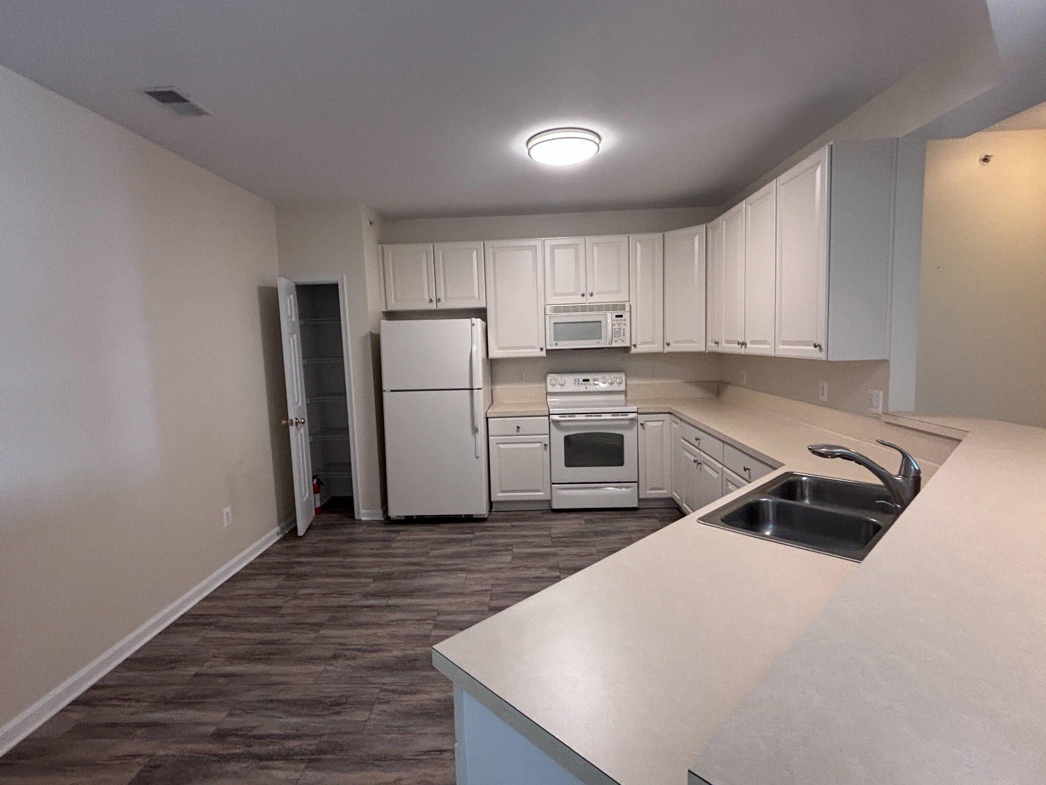 900 MARSHY COVE 401