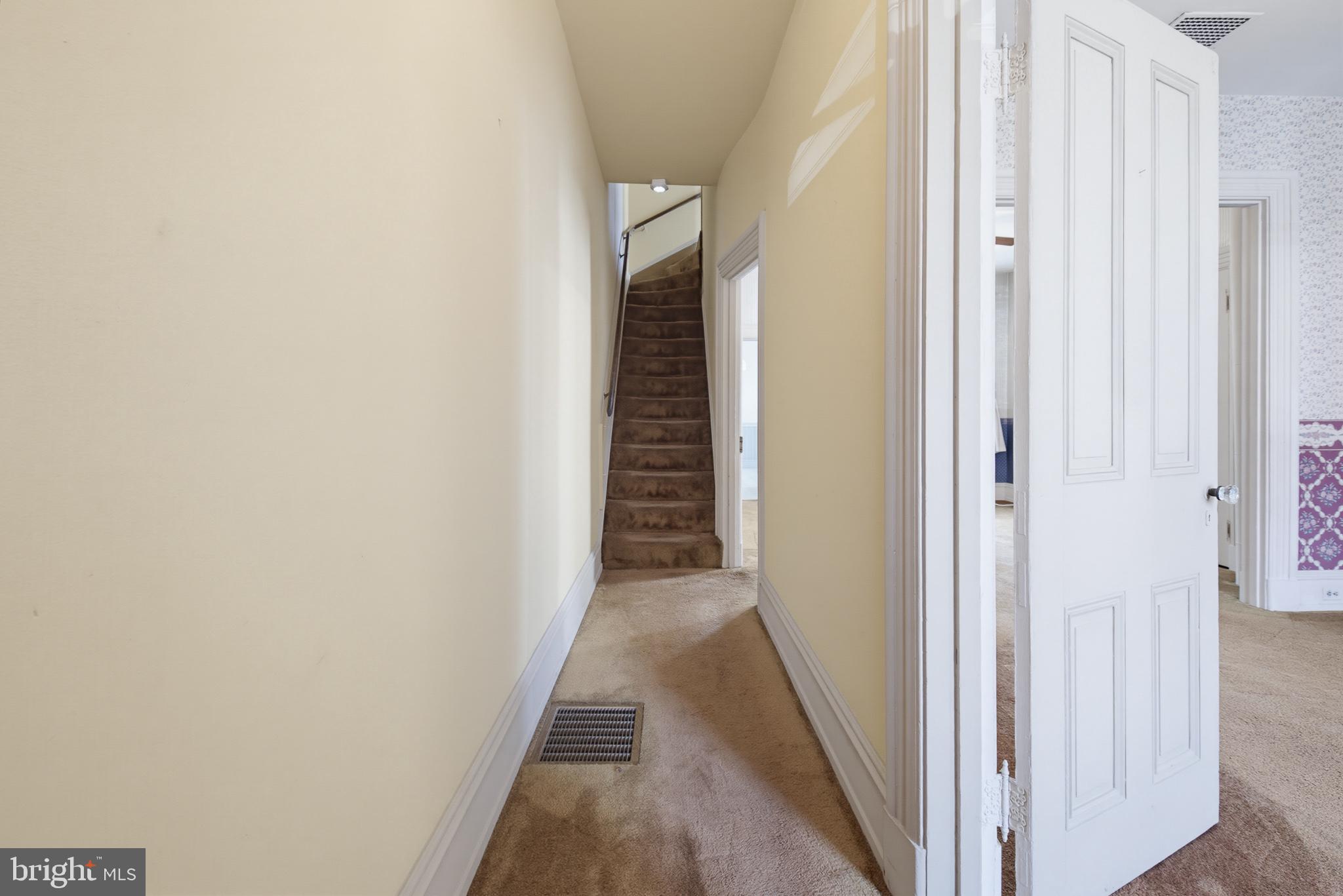 566 WALNUT