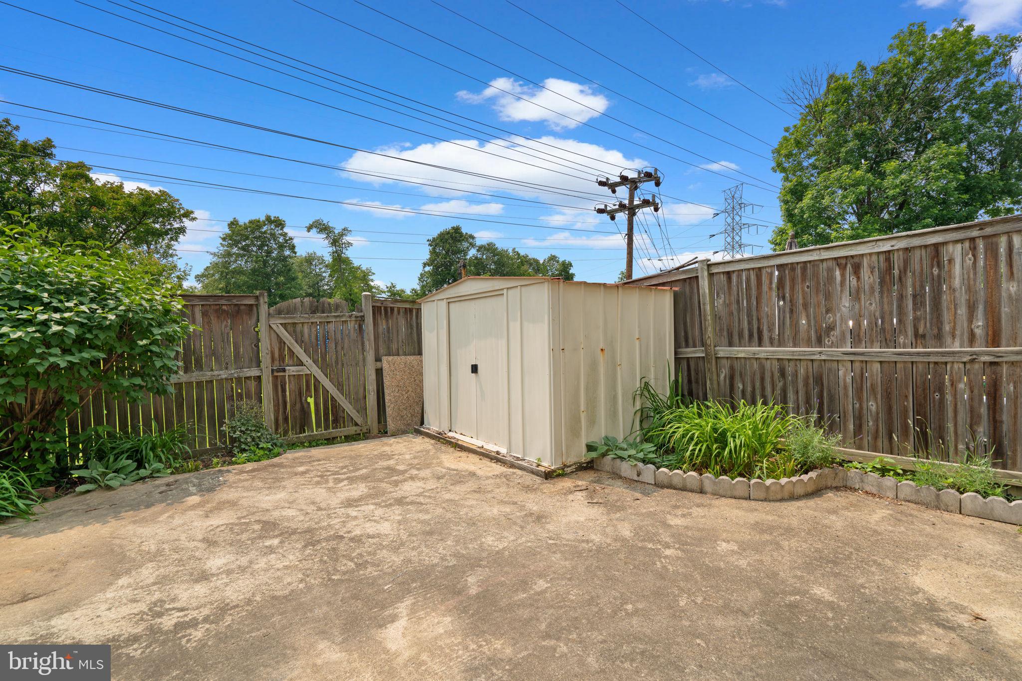 DOMINION HEIGHTS - Residential