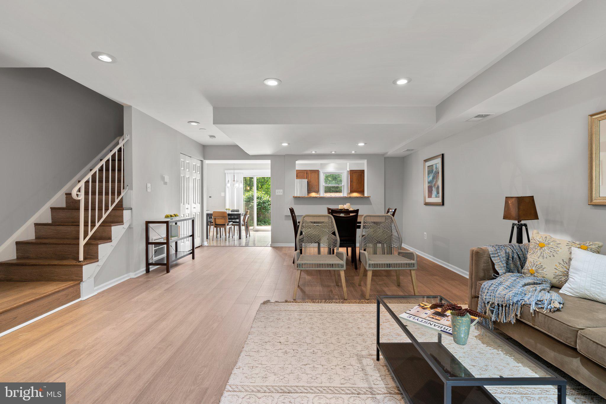 DOMINION HEIGHTS - Residential