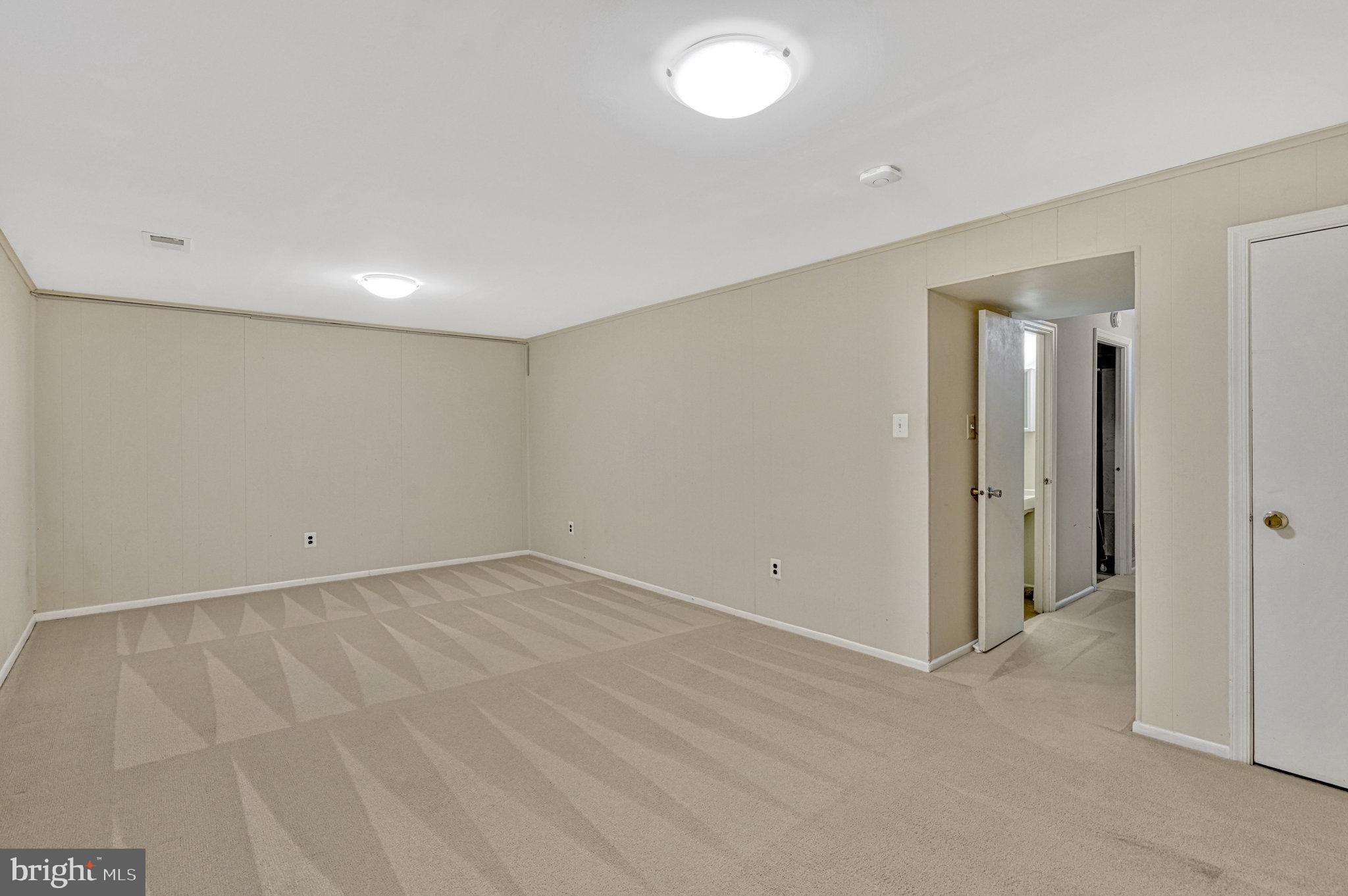 LAKE BRADDOCK - Residential Lease