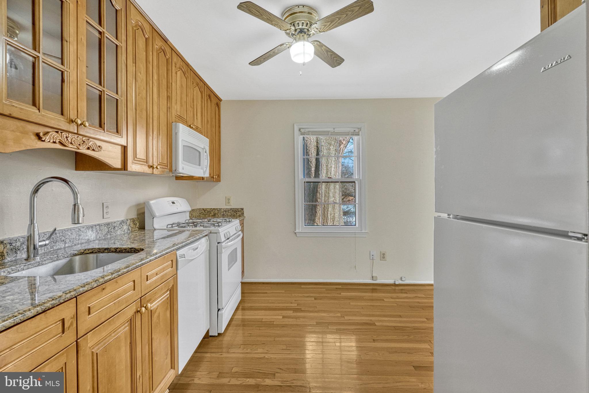 LAKE BRADDOCK - Residential Lease