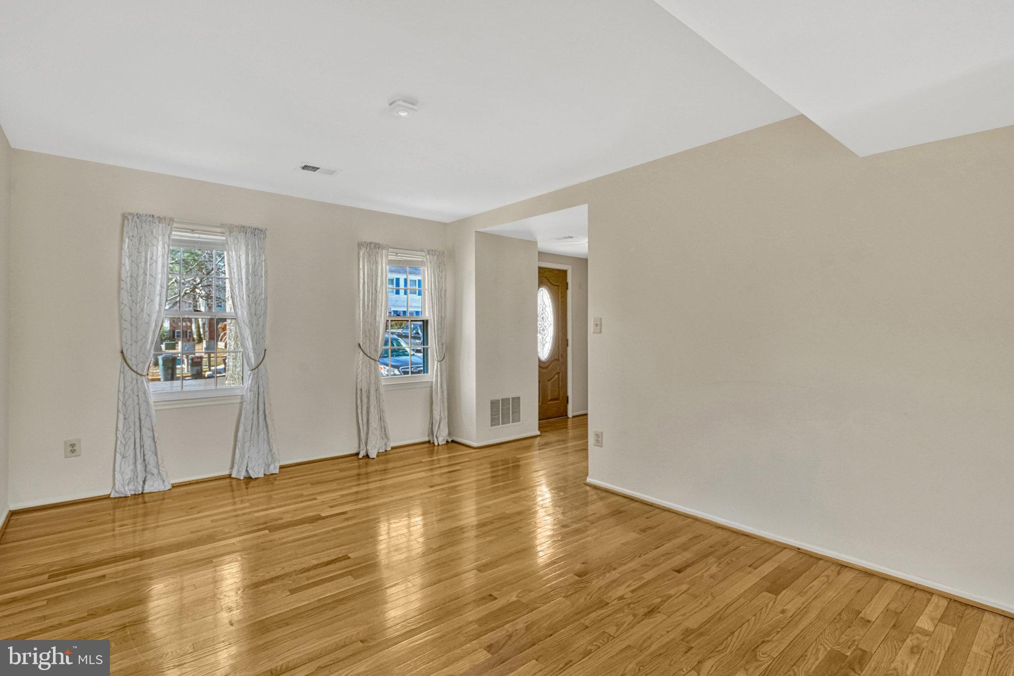 LAKE BRADDOCK - Residential Lease