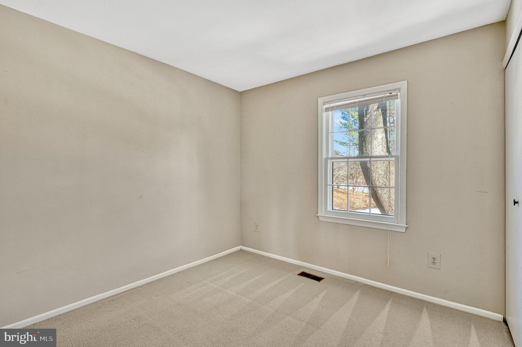 LAKE BRADDOCK - Residential Lease