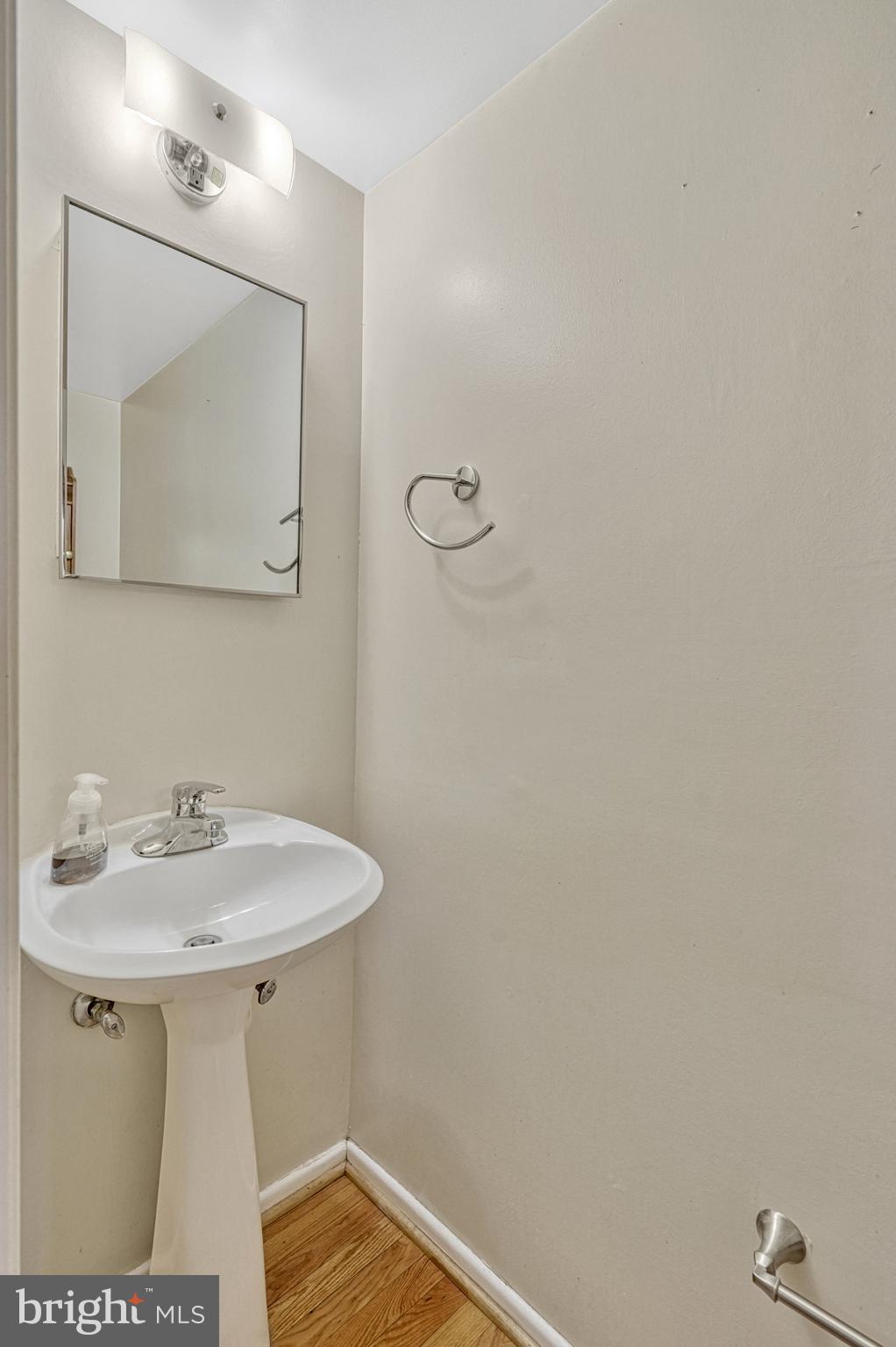 LAKE BRADDOCK - Residential Lease