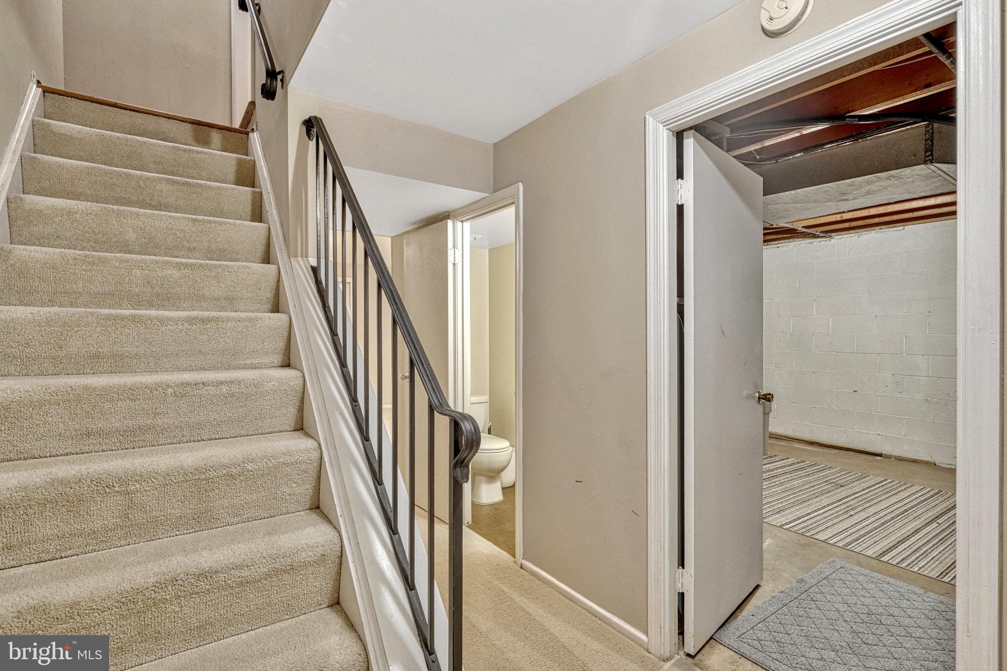 LAKE BRADDOCK - Residential Lease