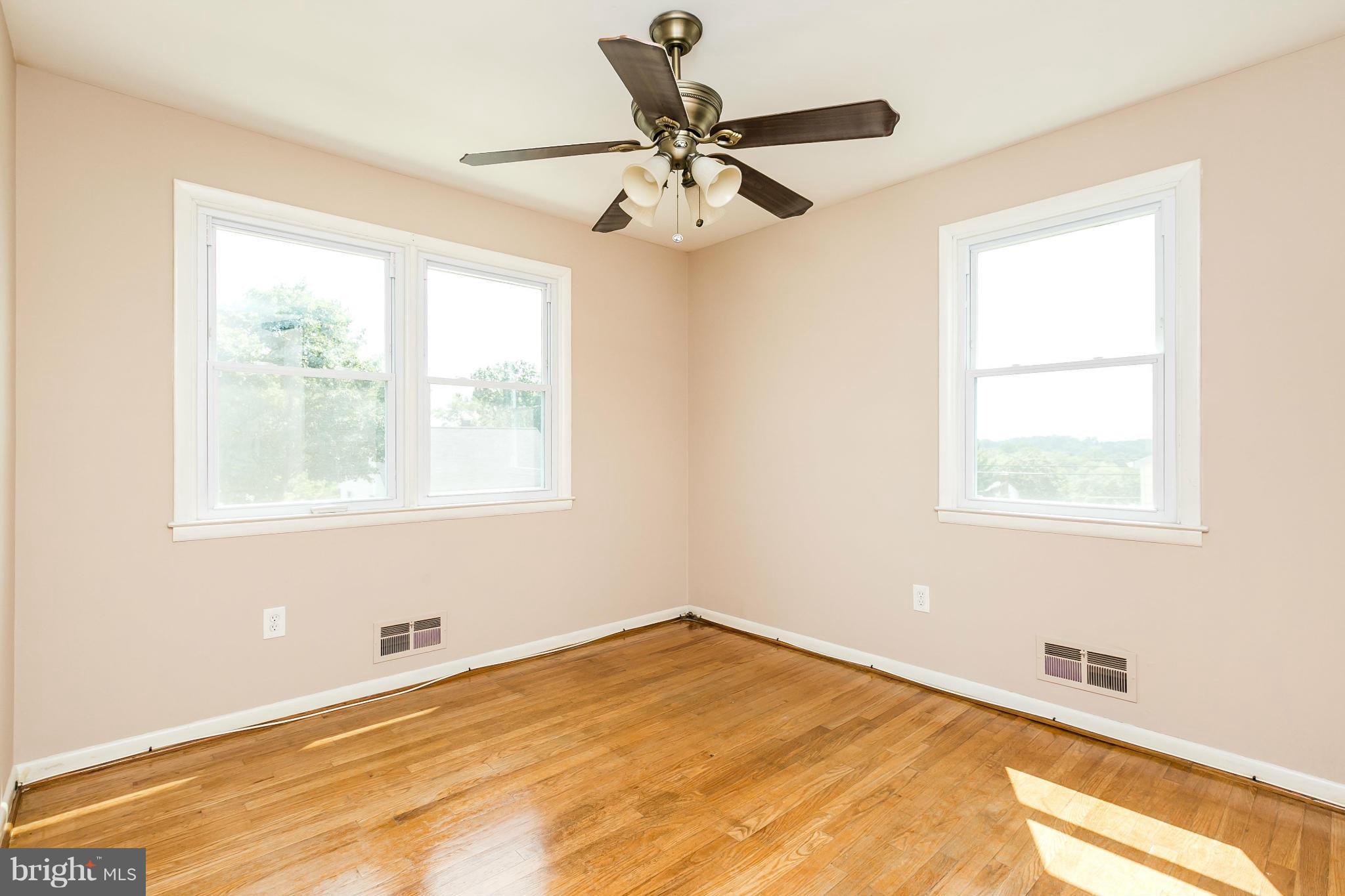 THORNEWOOD PARK - Residential