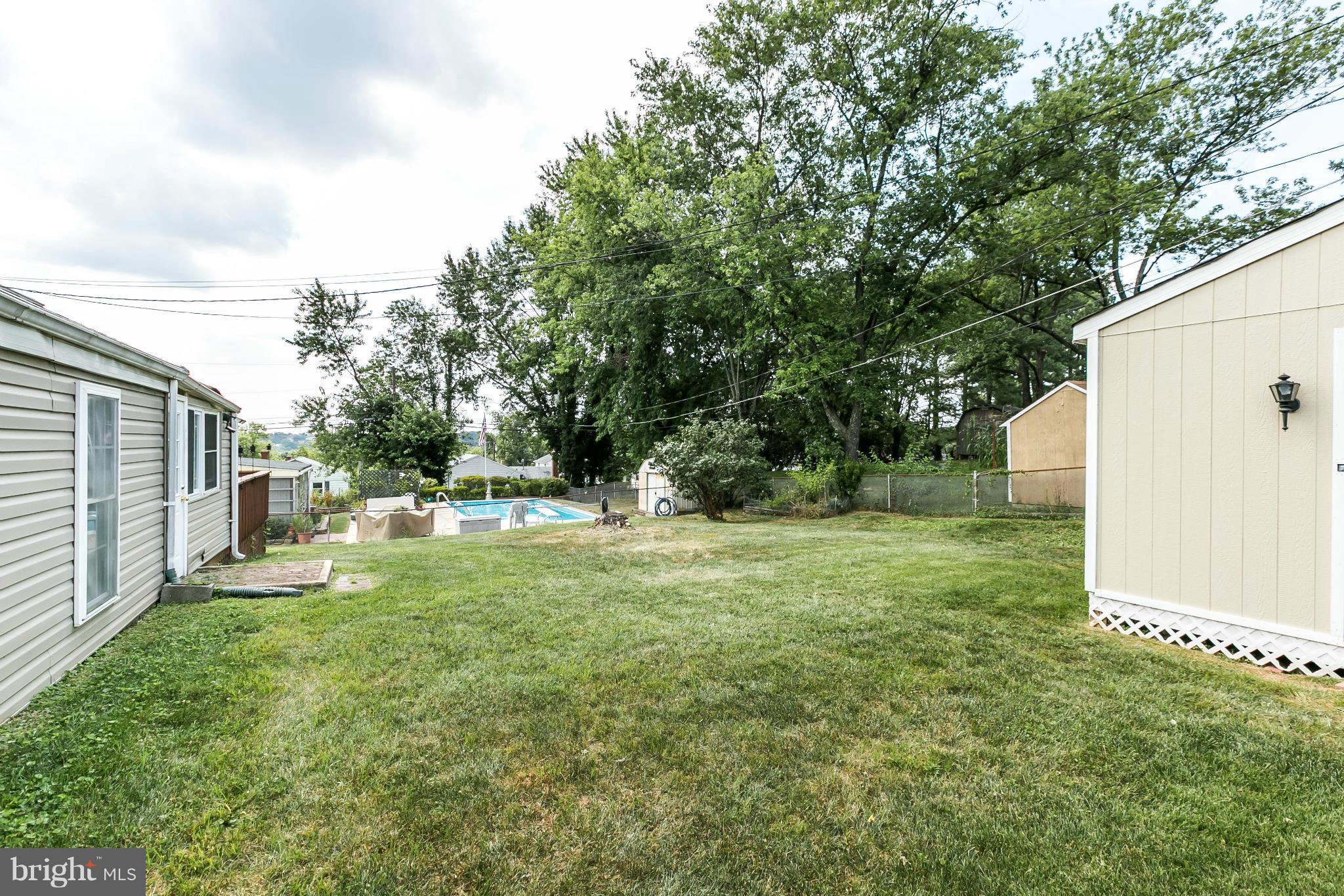 THORNEWOOD PARK - Residential